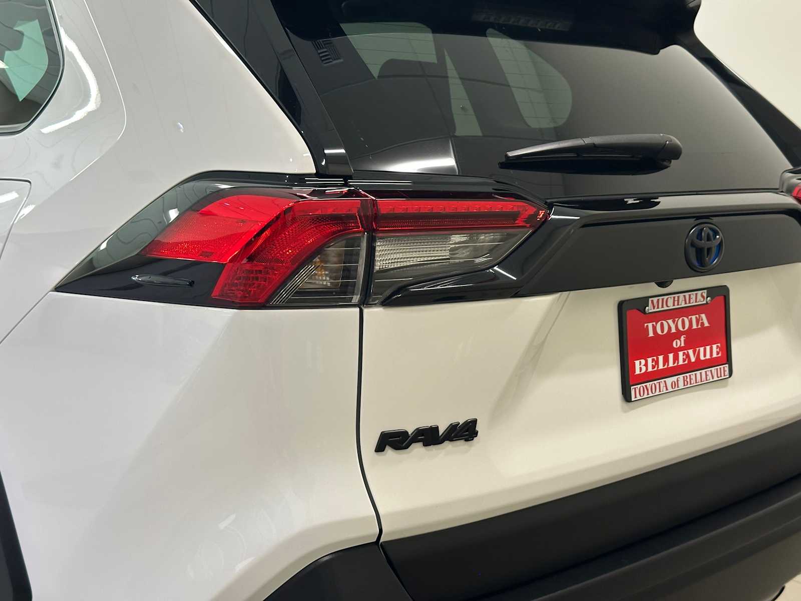 Thumbnail: 2024 Toyota RAV4 - 7