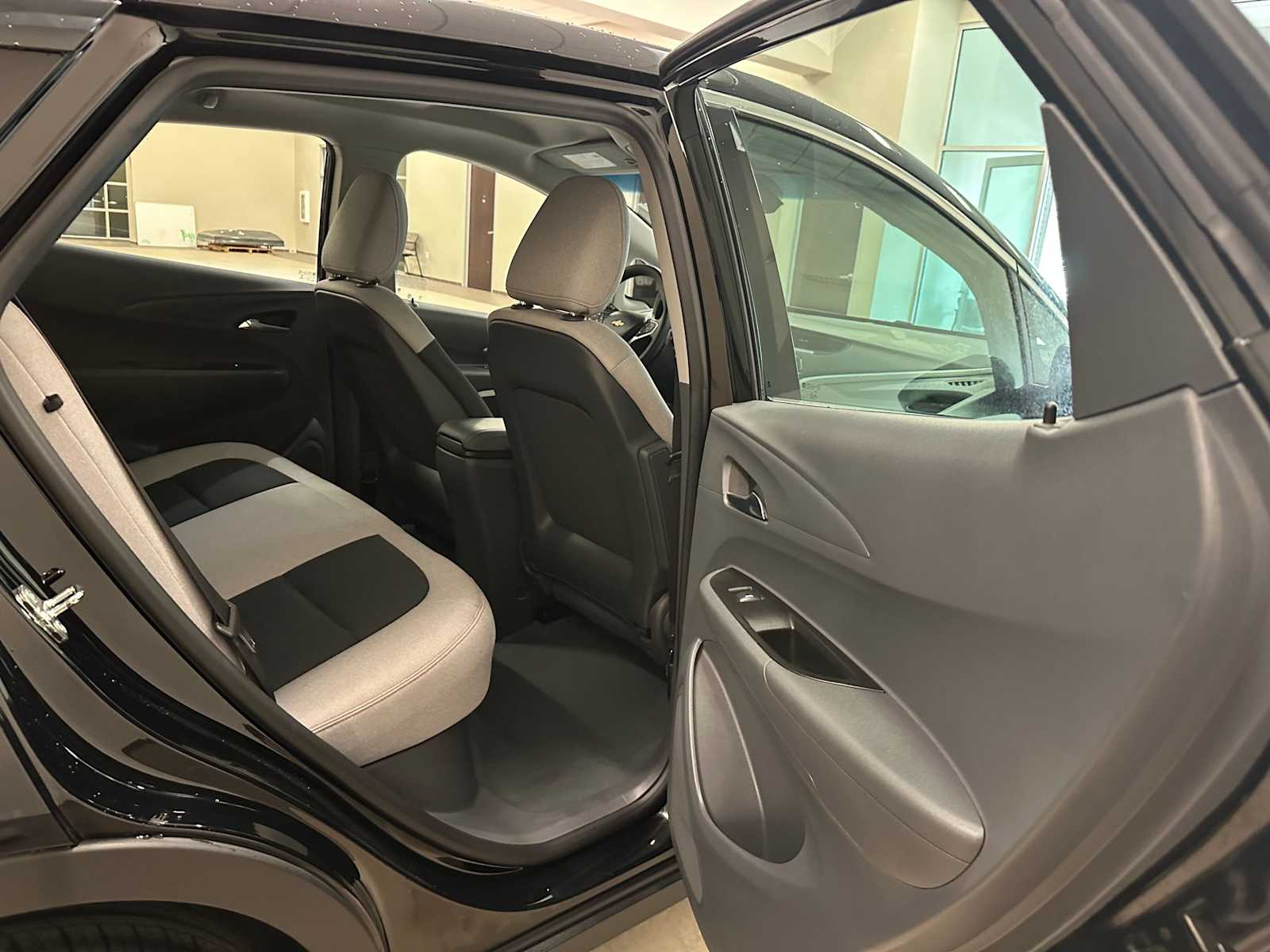 Thumbnail: 2021 Chevrolet Bolt EV - 25