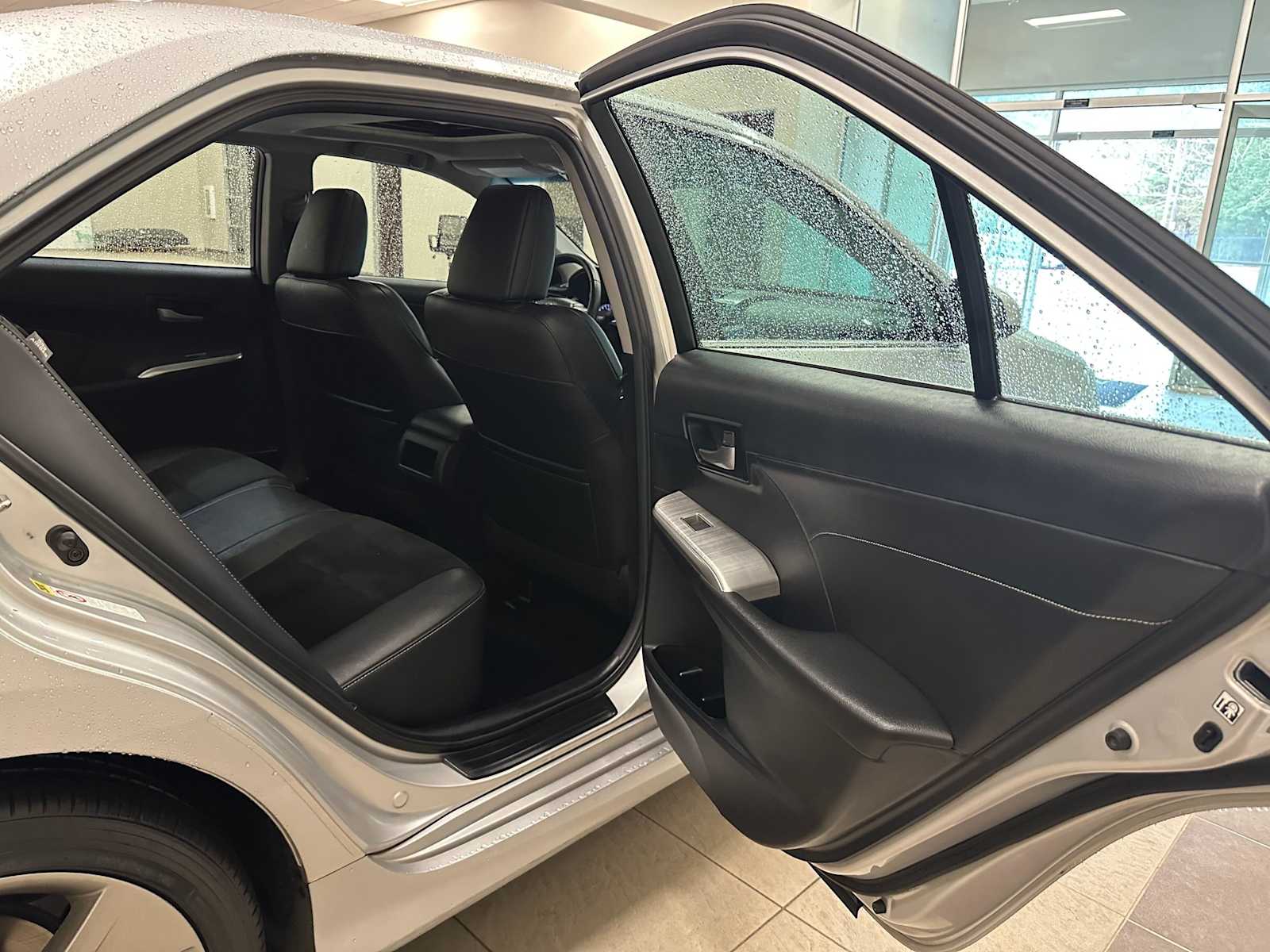 Thumbnail: 2013 Toyota Camry - 24