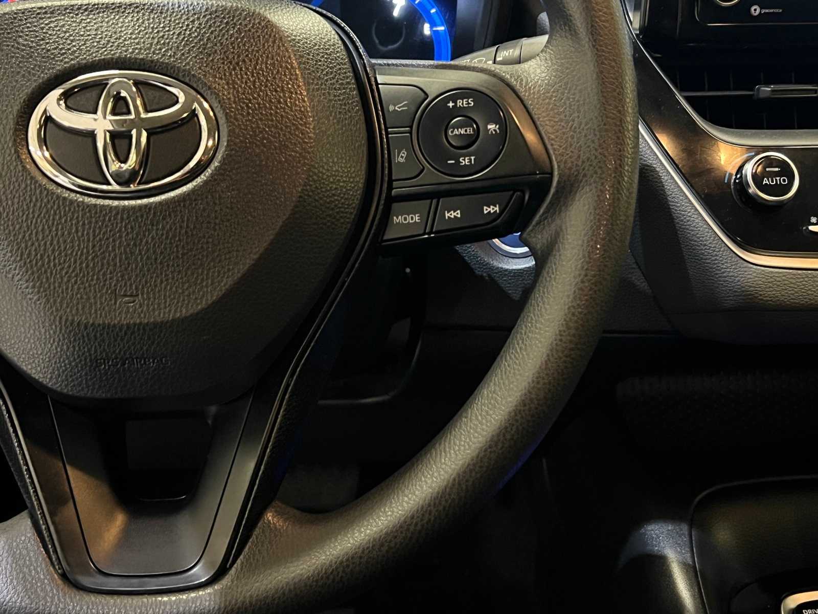 Thumbnail: 2022 Toyota Corolla - 18