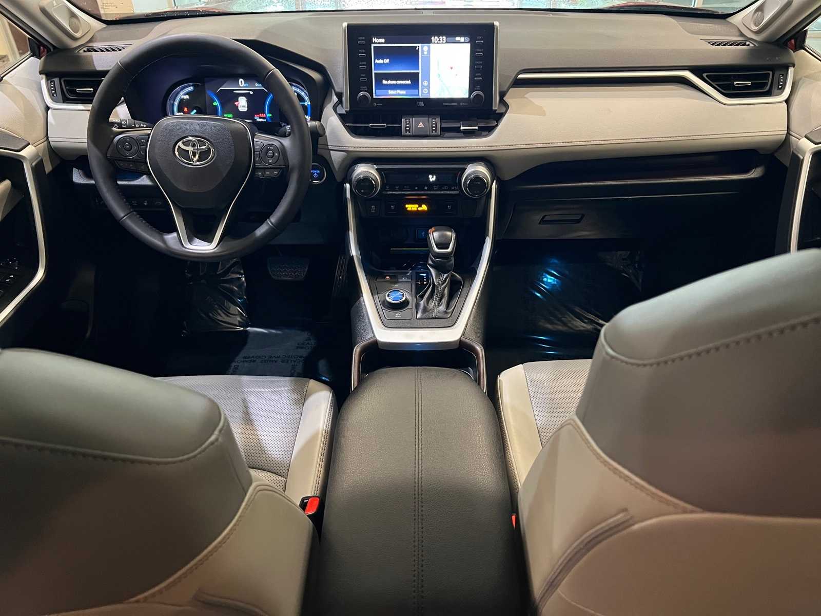 Thumbnail: 2020 Toyota RAV4 - 10