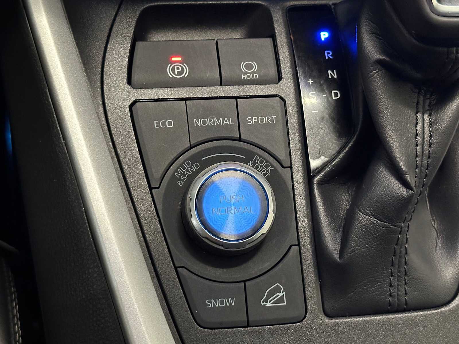 Thumbnail: 2023 Toyota RAV4 - 15