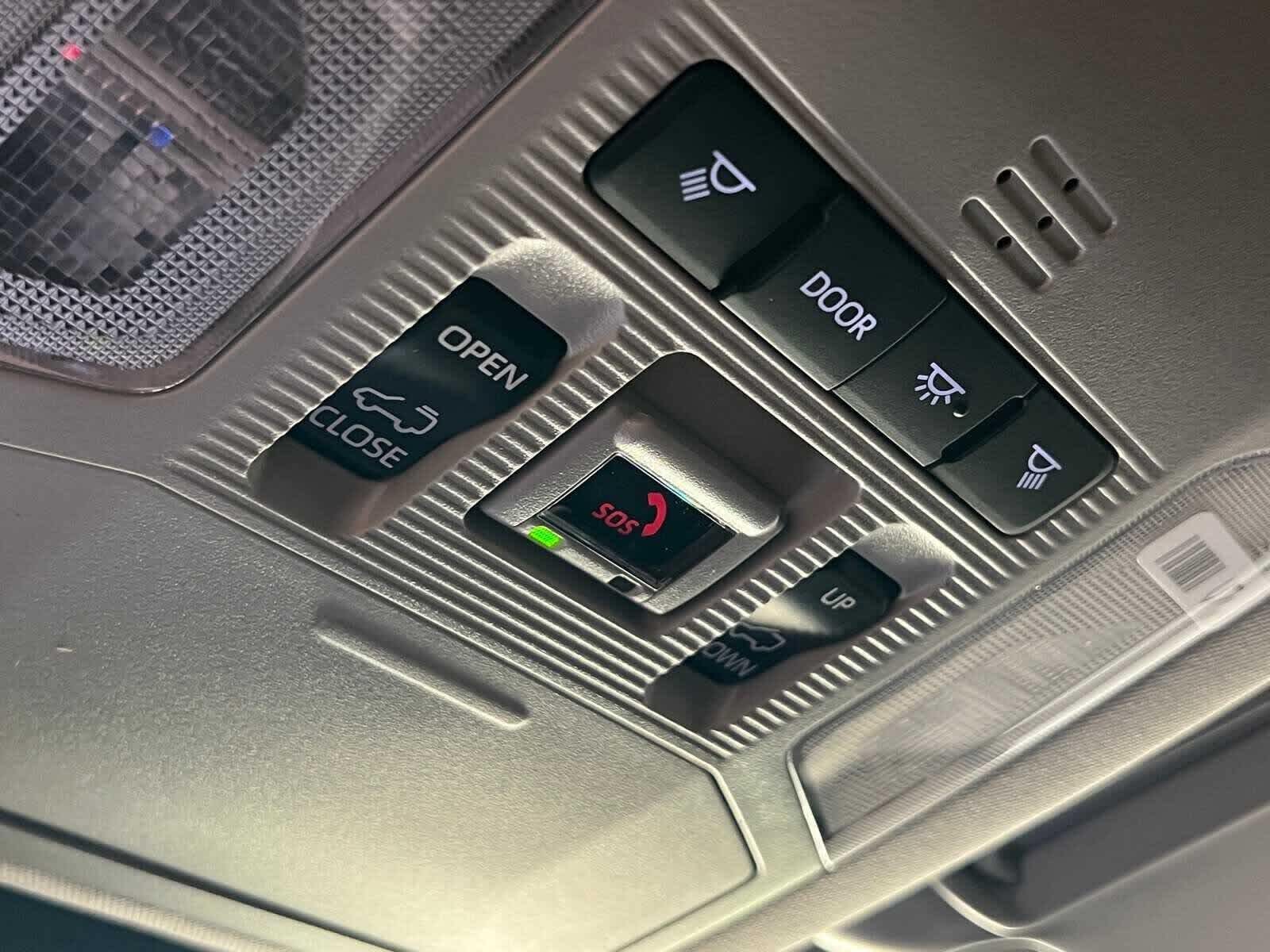 Thumbnail: 2025 Toyota RAV4 - 28