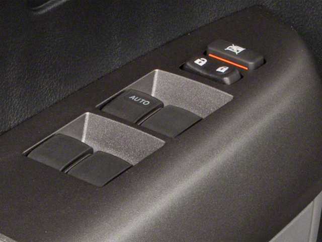 Thumbnail: 2010 Toyota Tundra - 15