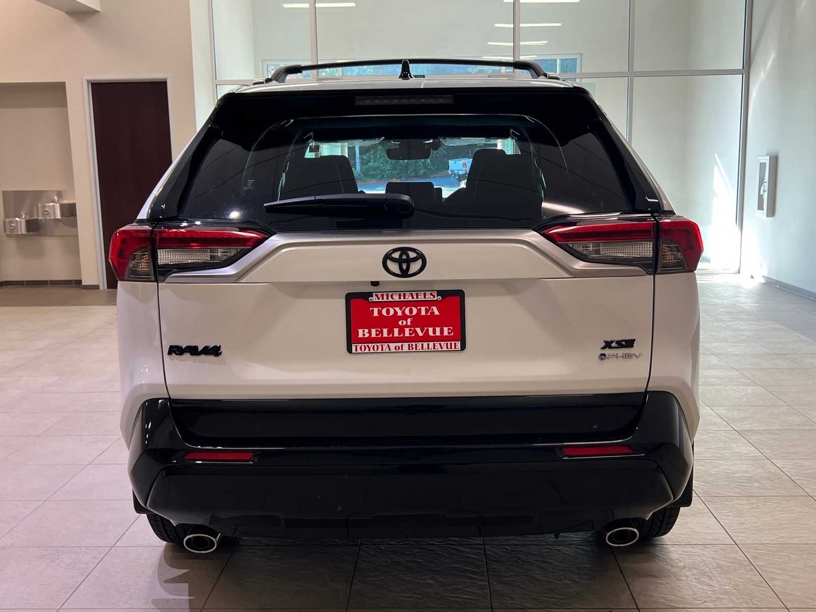 Thumbnail: 2025 Toyota RAV4 - 5