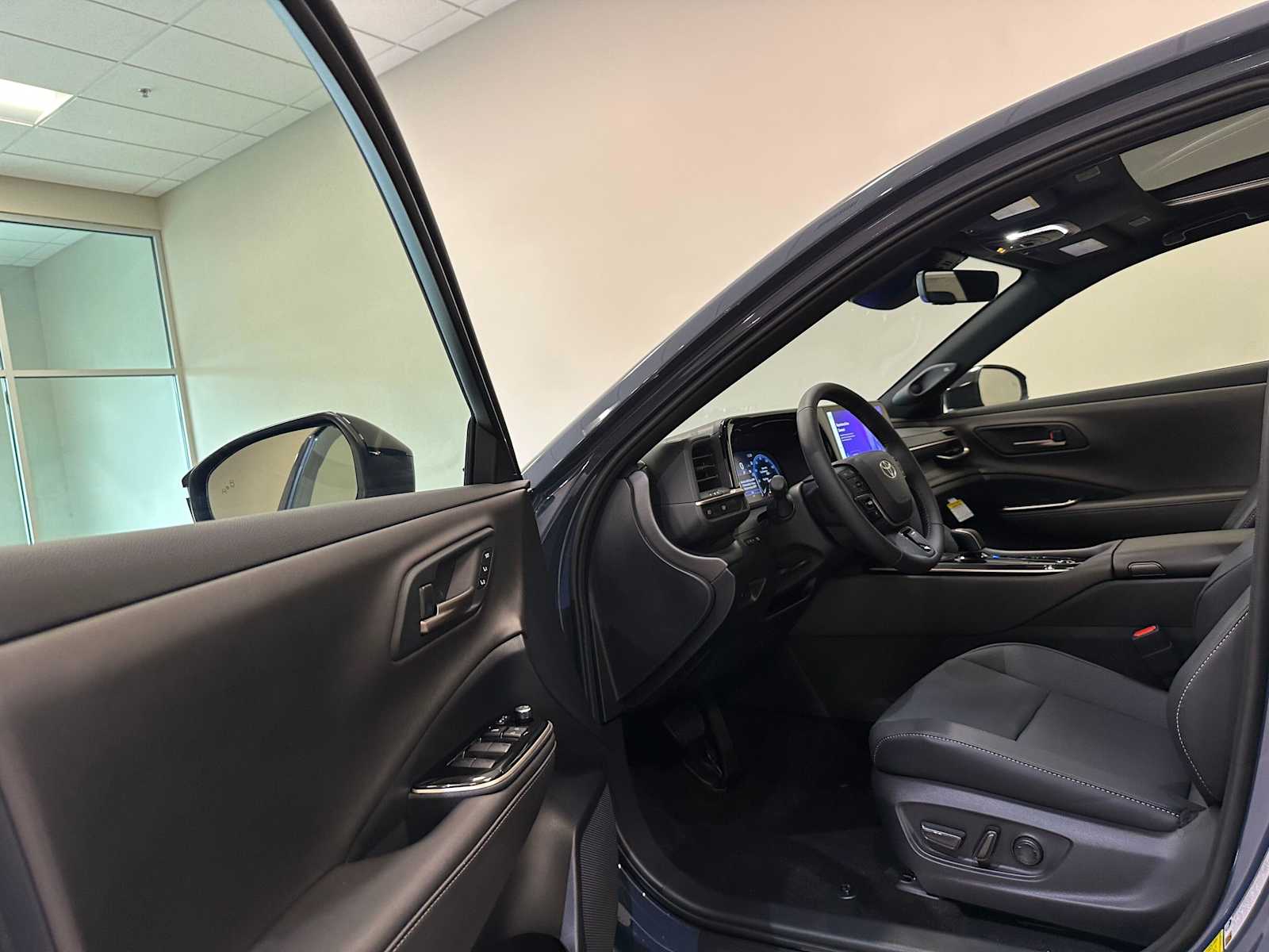 Thumbnail: 2026 Toyota Crown - 22