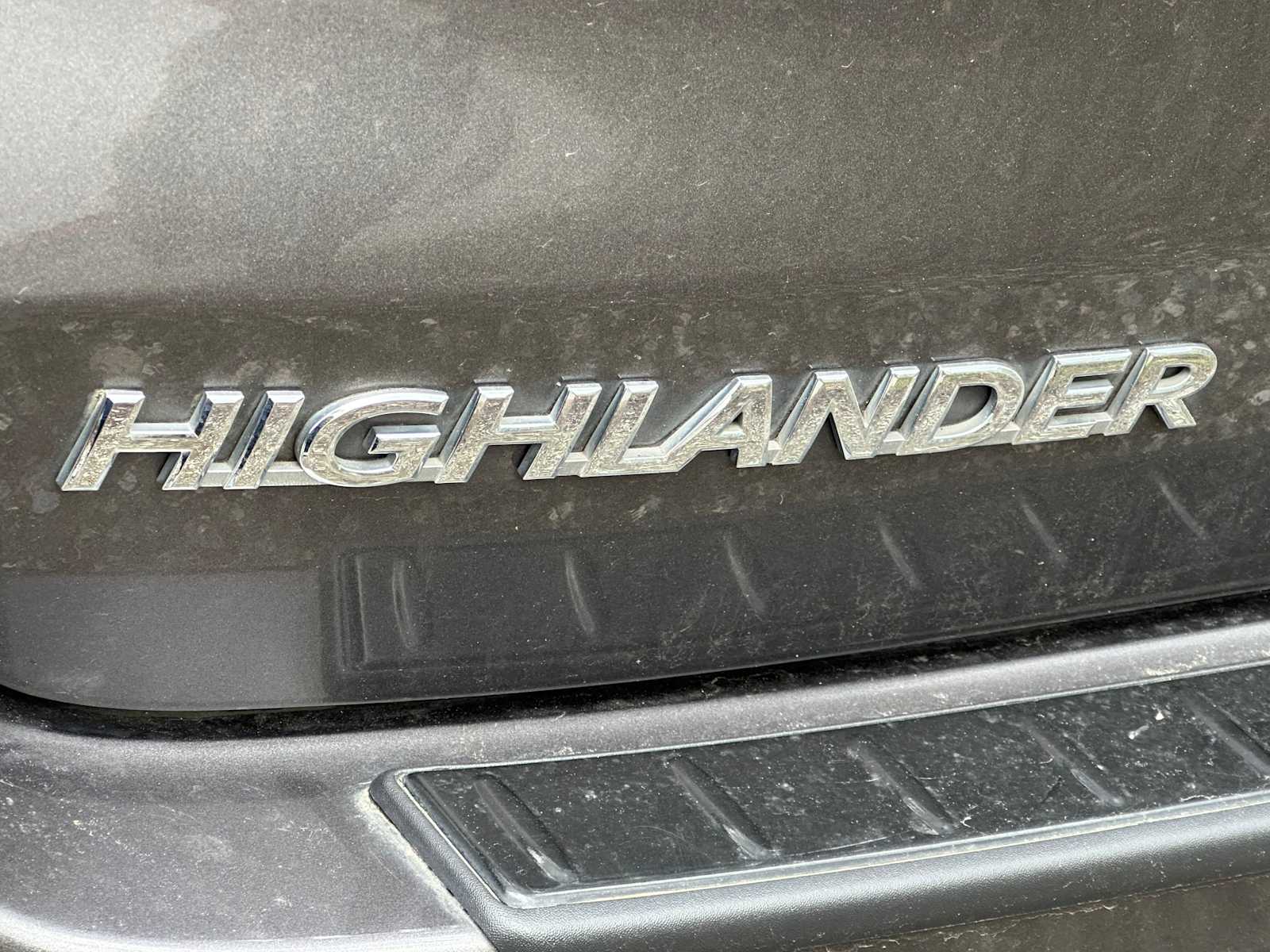 Thumbnail: 2017 Toyota Highlander - 5