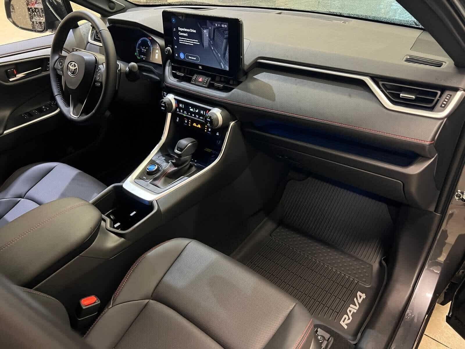 Thumbnail: 2025 Toyota RAV4 - 15