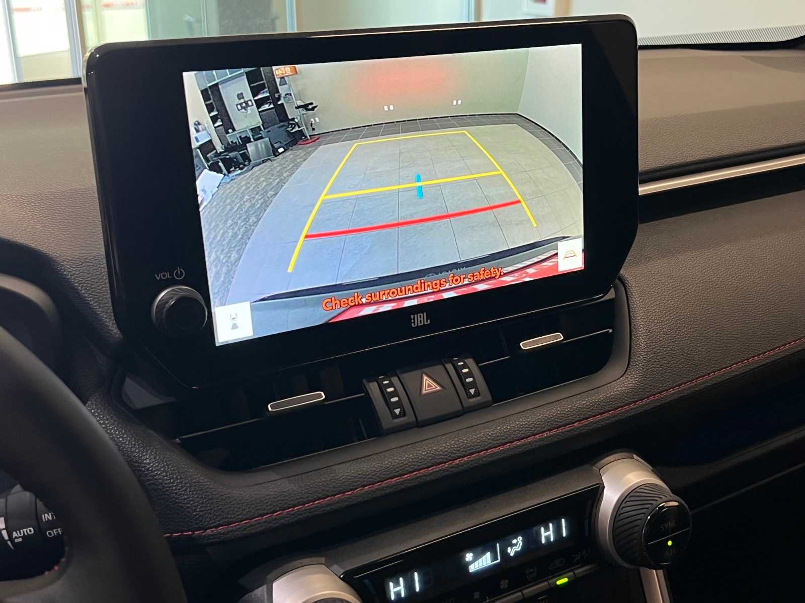 Thumbnail: 2025 Toyota RAV4 - 27