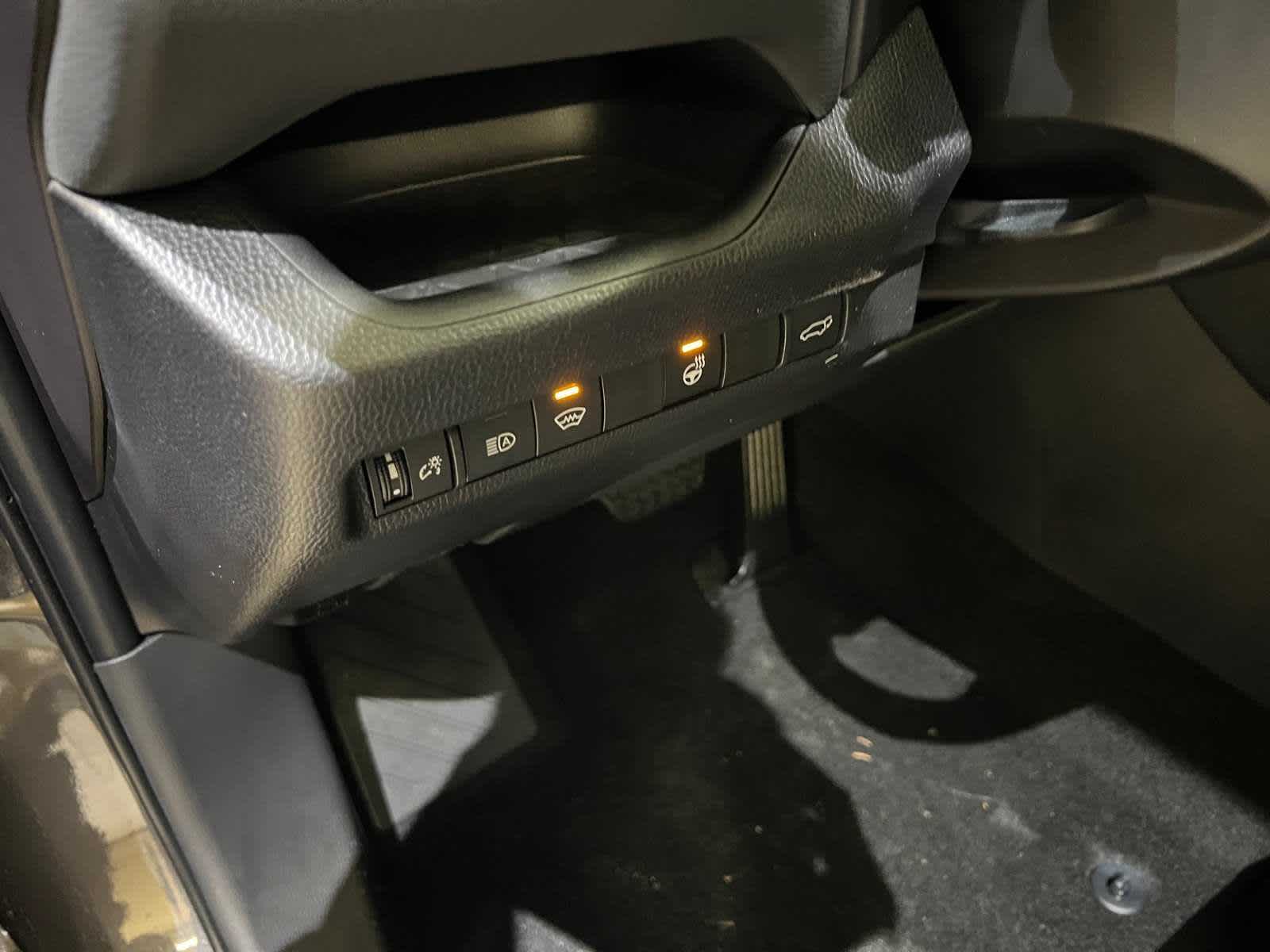 Thumbnail: 2025 Toyota RAV4 - 16