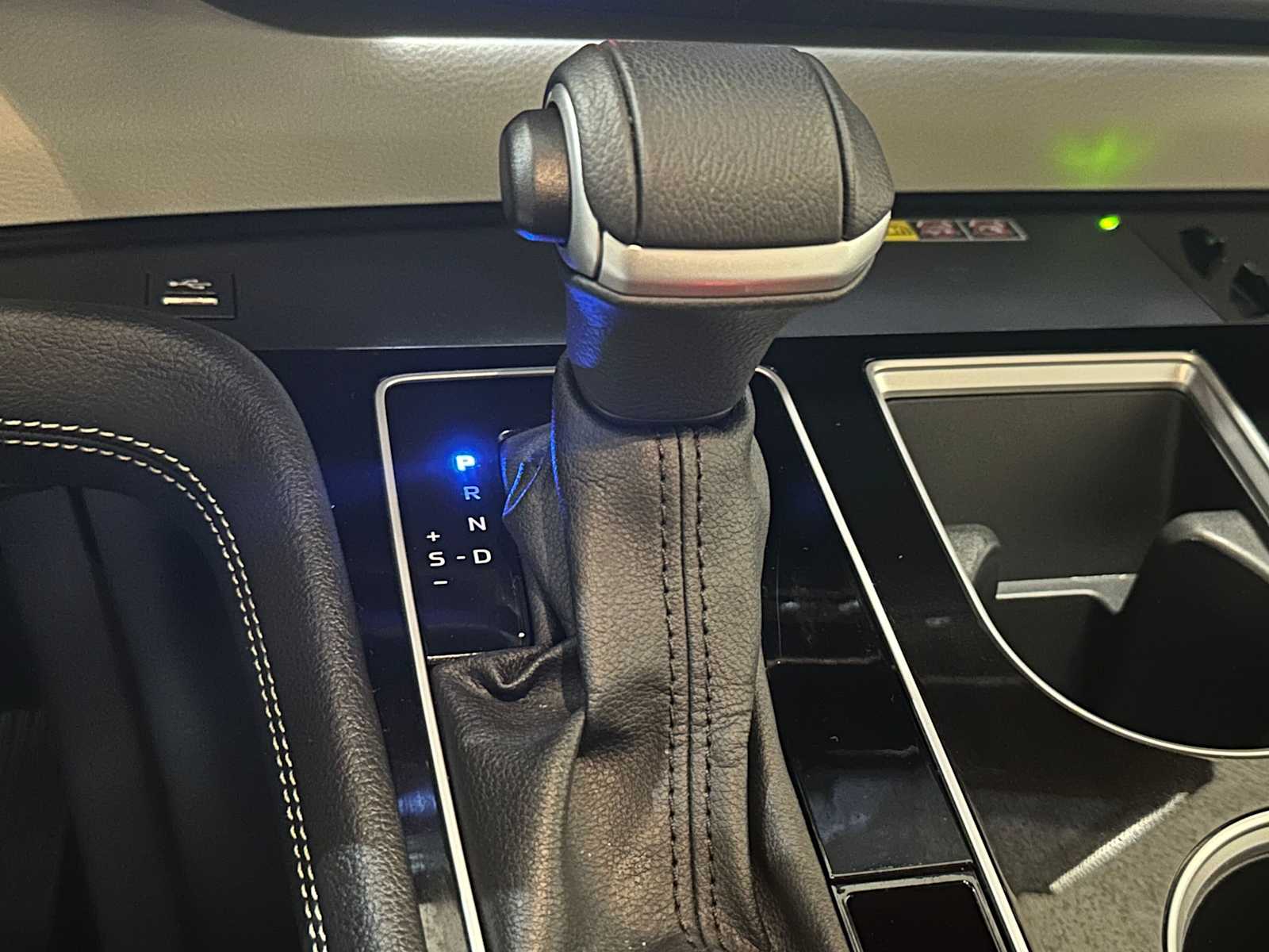 Thumbnail: 2025 Toyota Sienna - 18