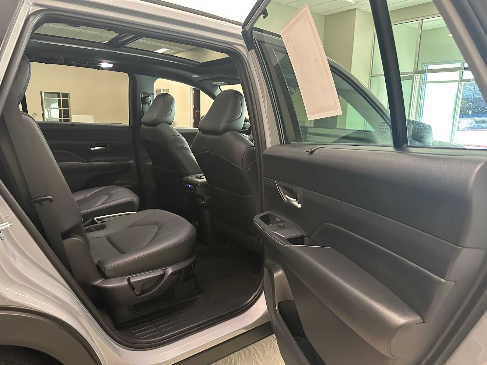 Thumbnail: 2025 Toyota Grand Highlander - 27