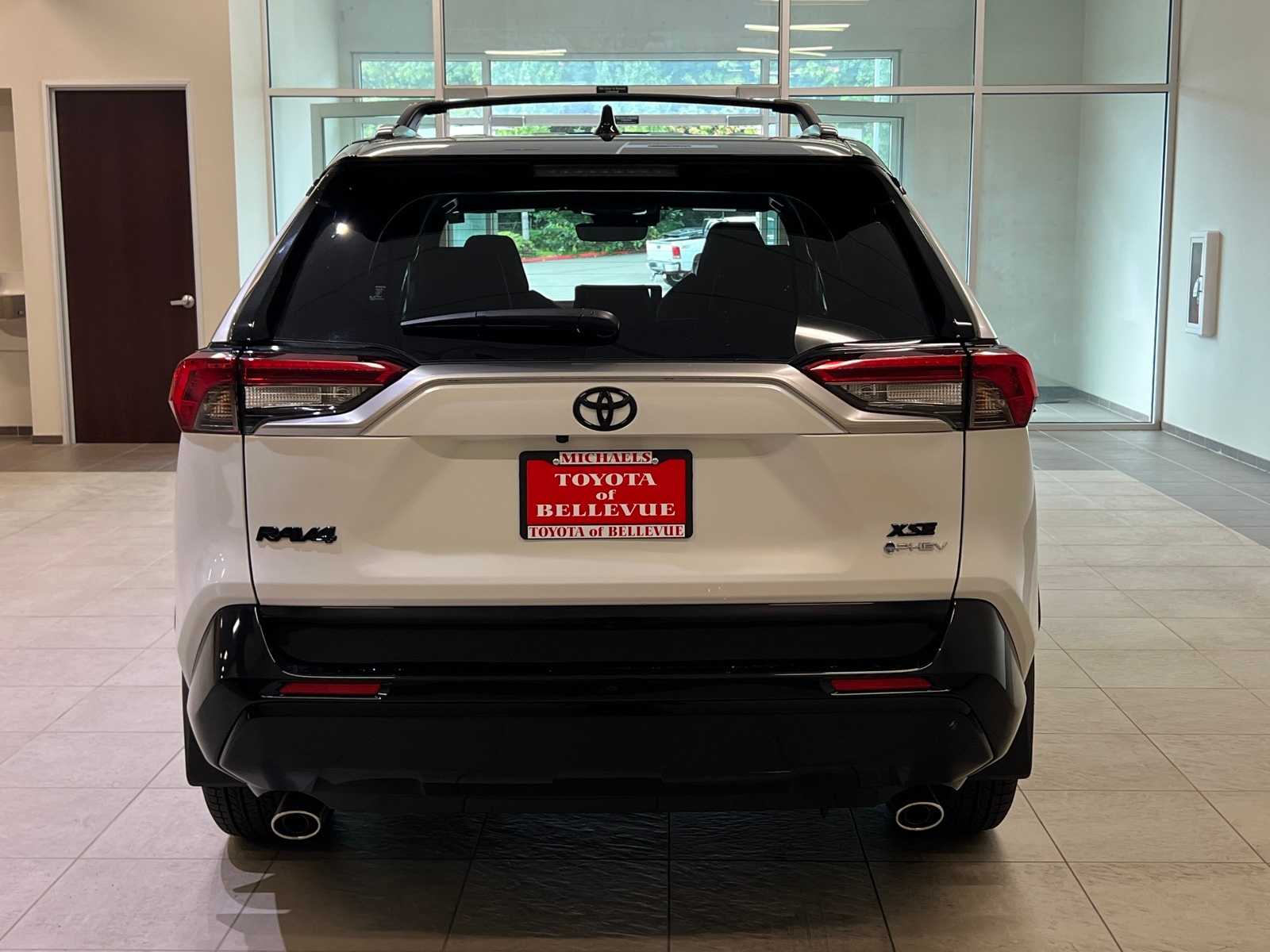 Thumbnail: 2025 Toyota RAV4 - 5