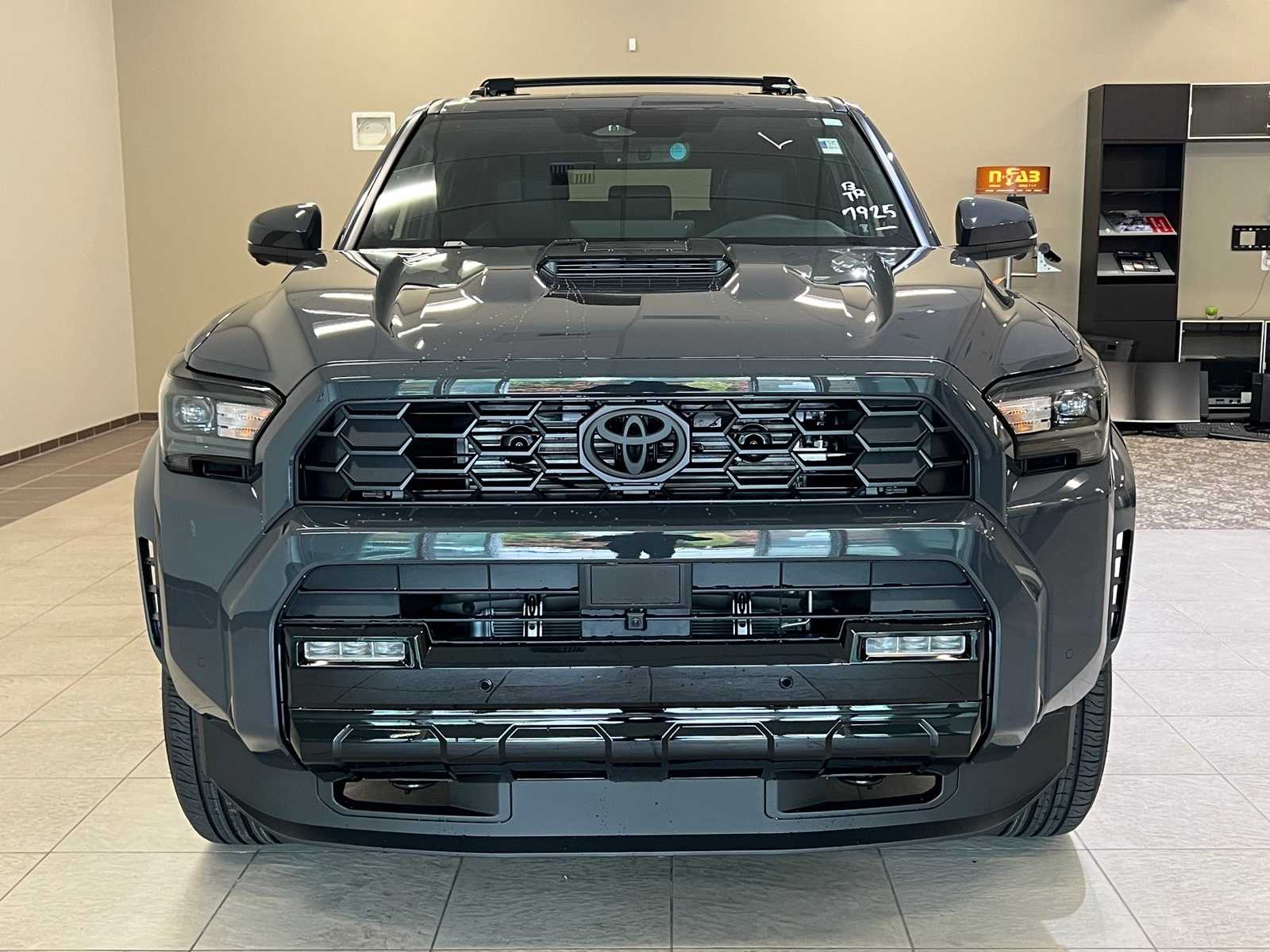 Thumbnail: 2025 Toyota 4Runner - 8