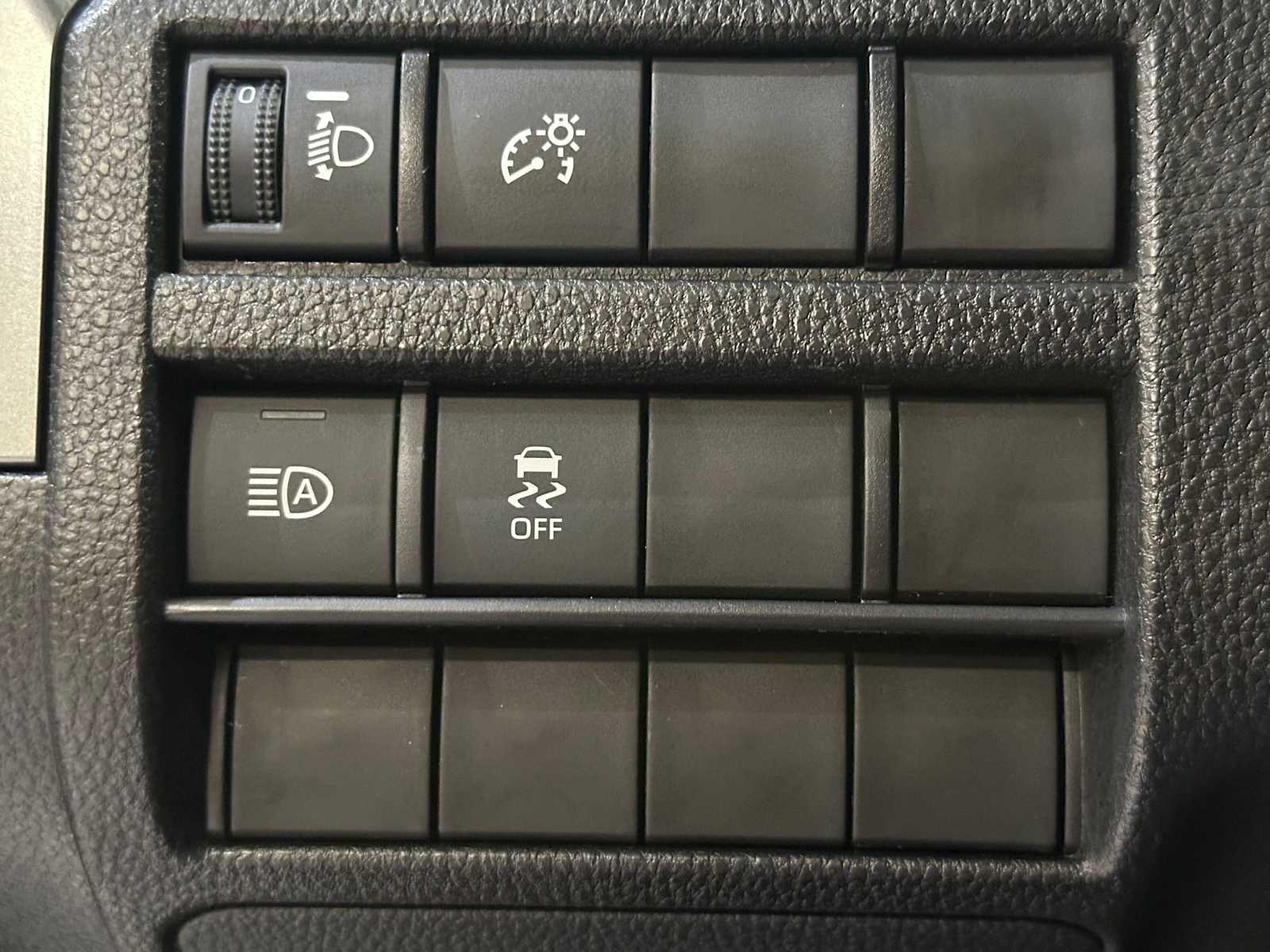 Thumbnail: 2026 Toyota Tacoma - 18