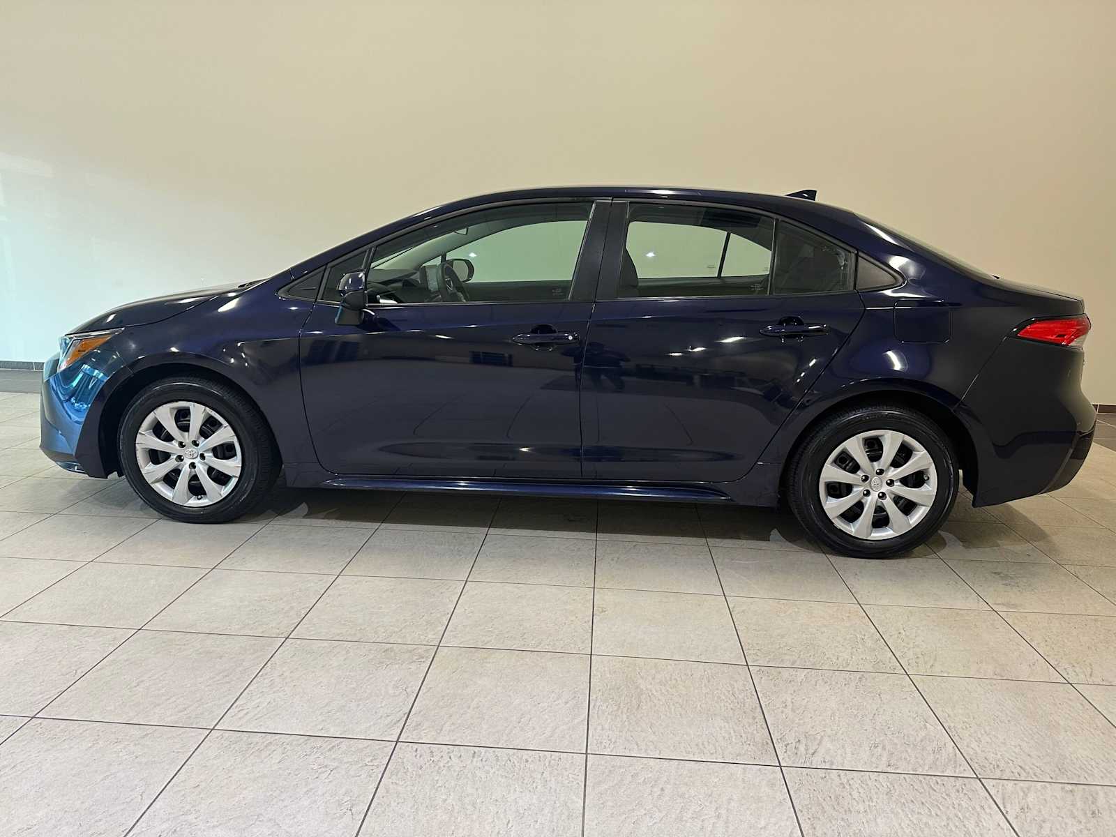 Thumbnail: 2022 Toyota Corolla - 3