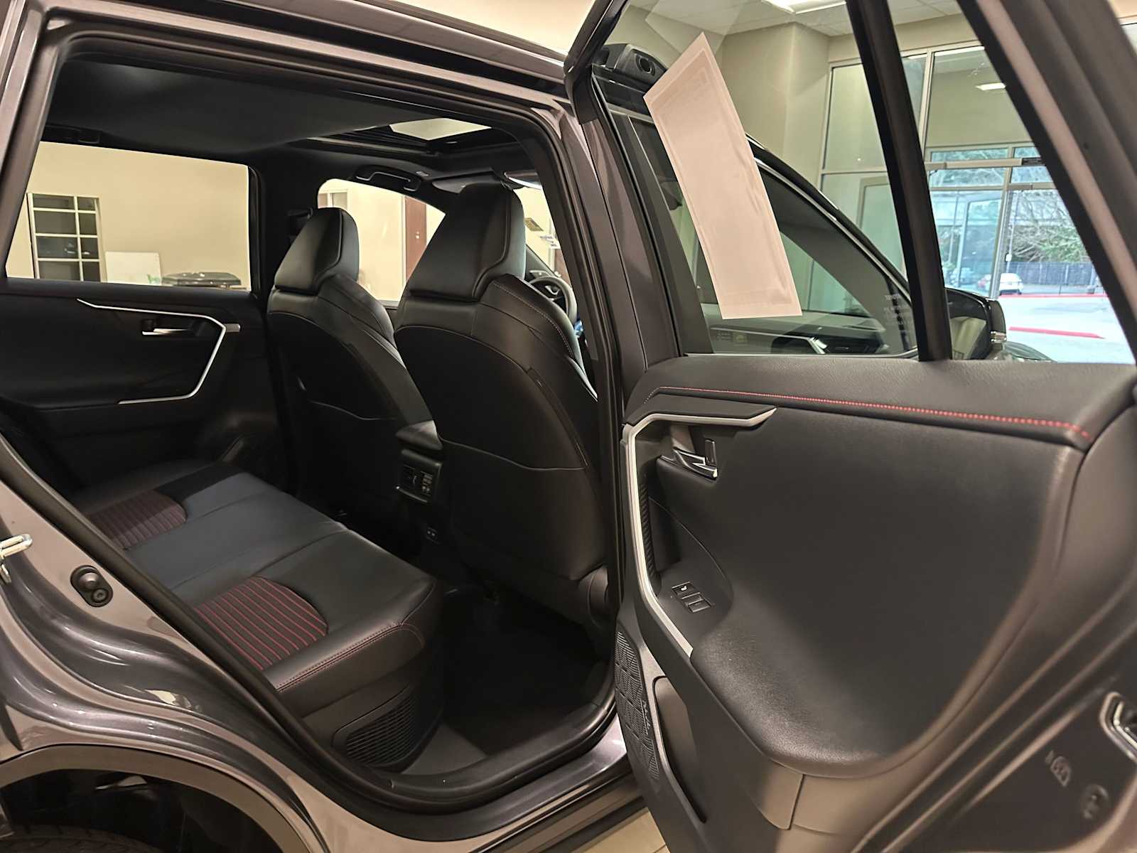 Thumbnail: 2025 Toyota RAV4 - 27