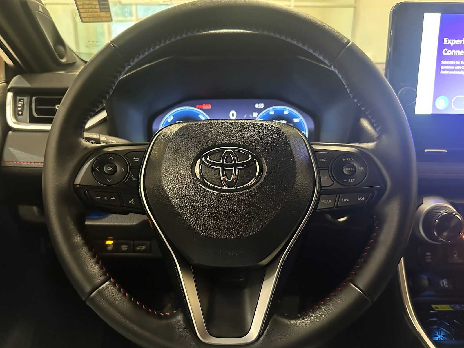 Thumbnail: 2025 Toyota RAV4 - 11