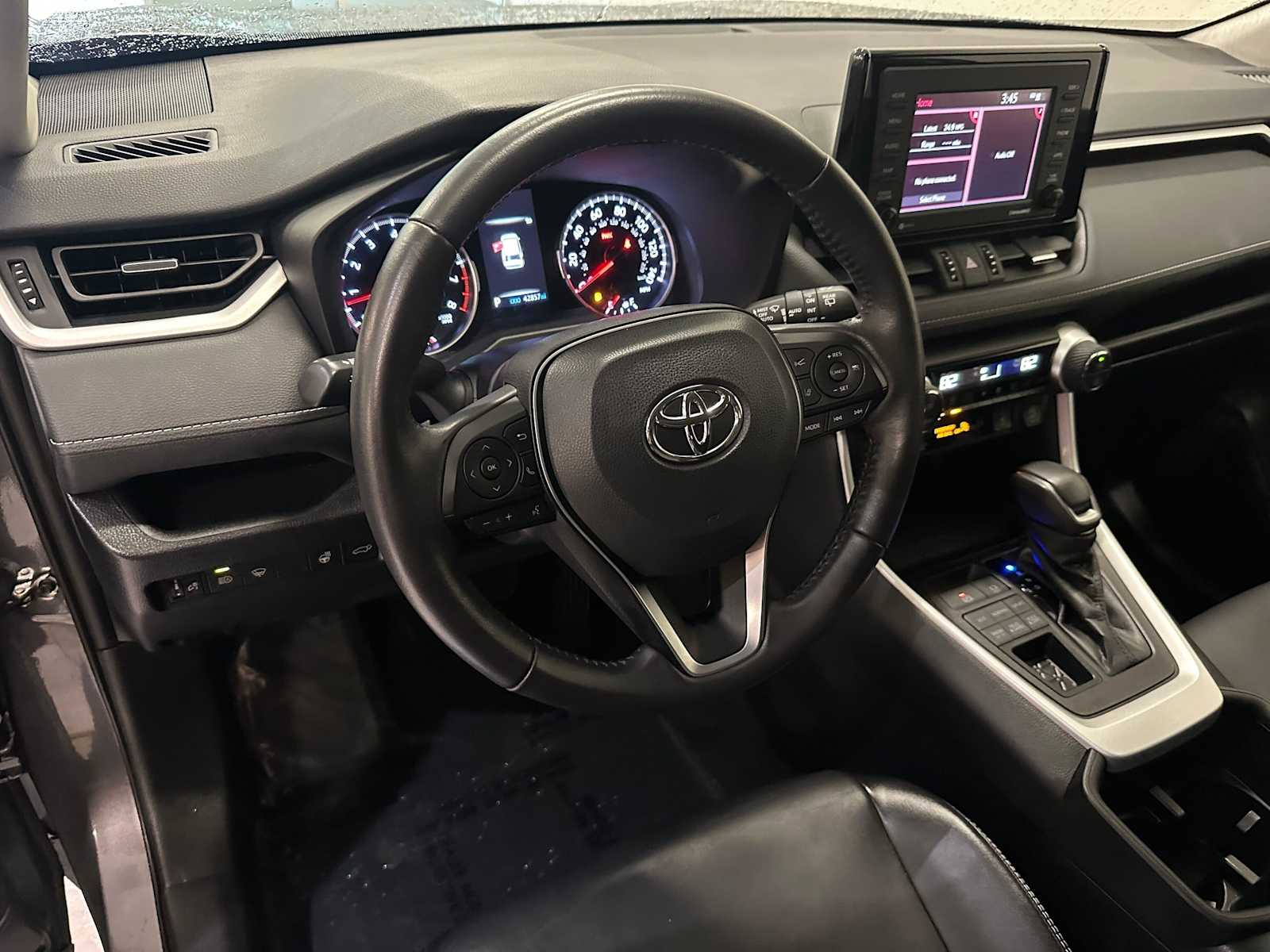 Thumbnail: 2022 Toyota RAV4 - 2