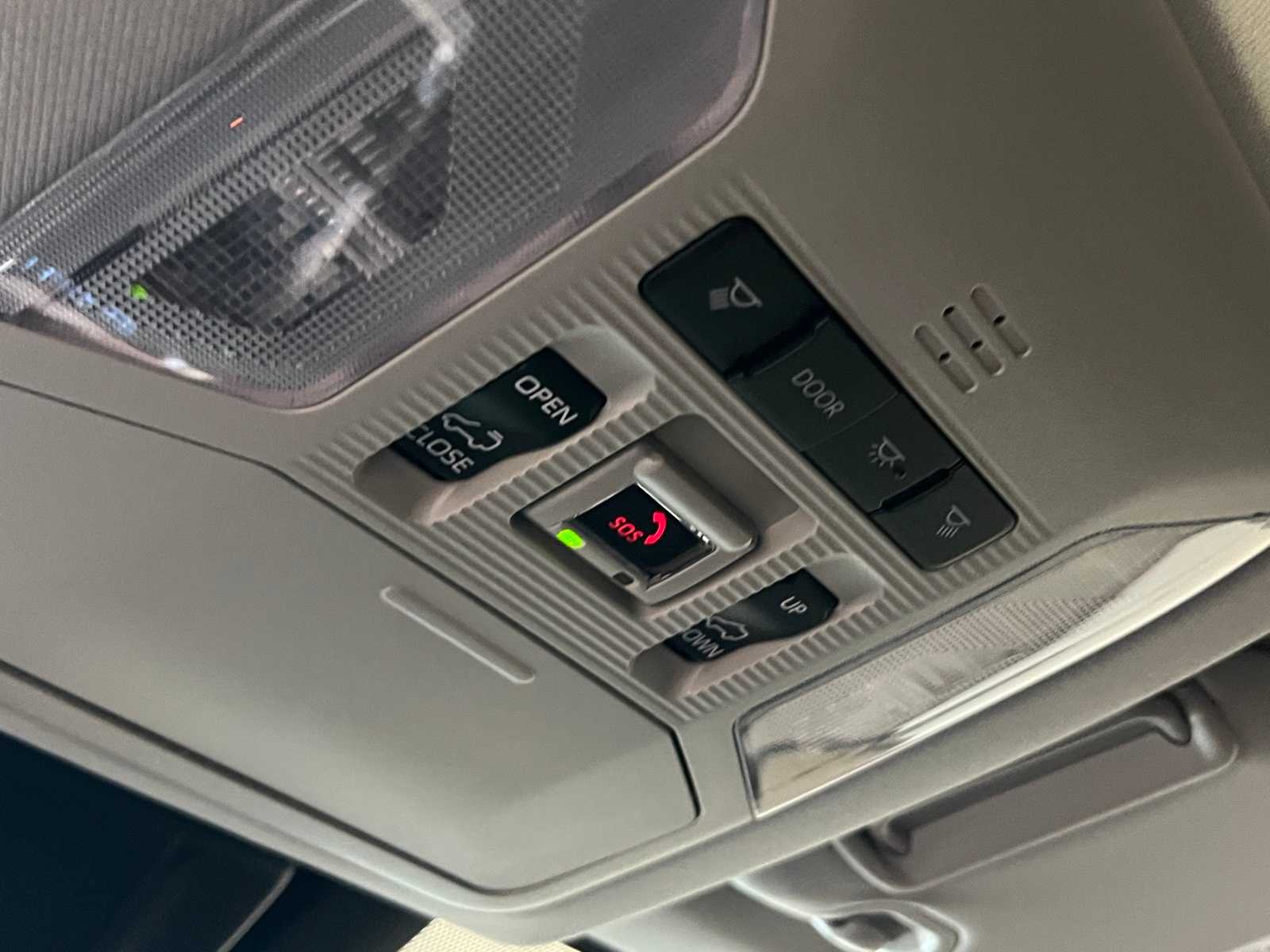 Thumbnail: 2025 Toyota RAV4 - 28