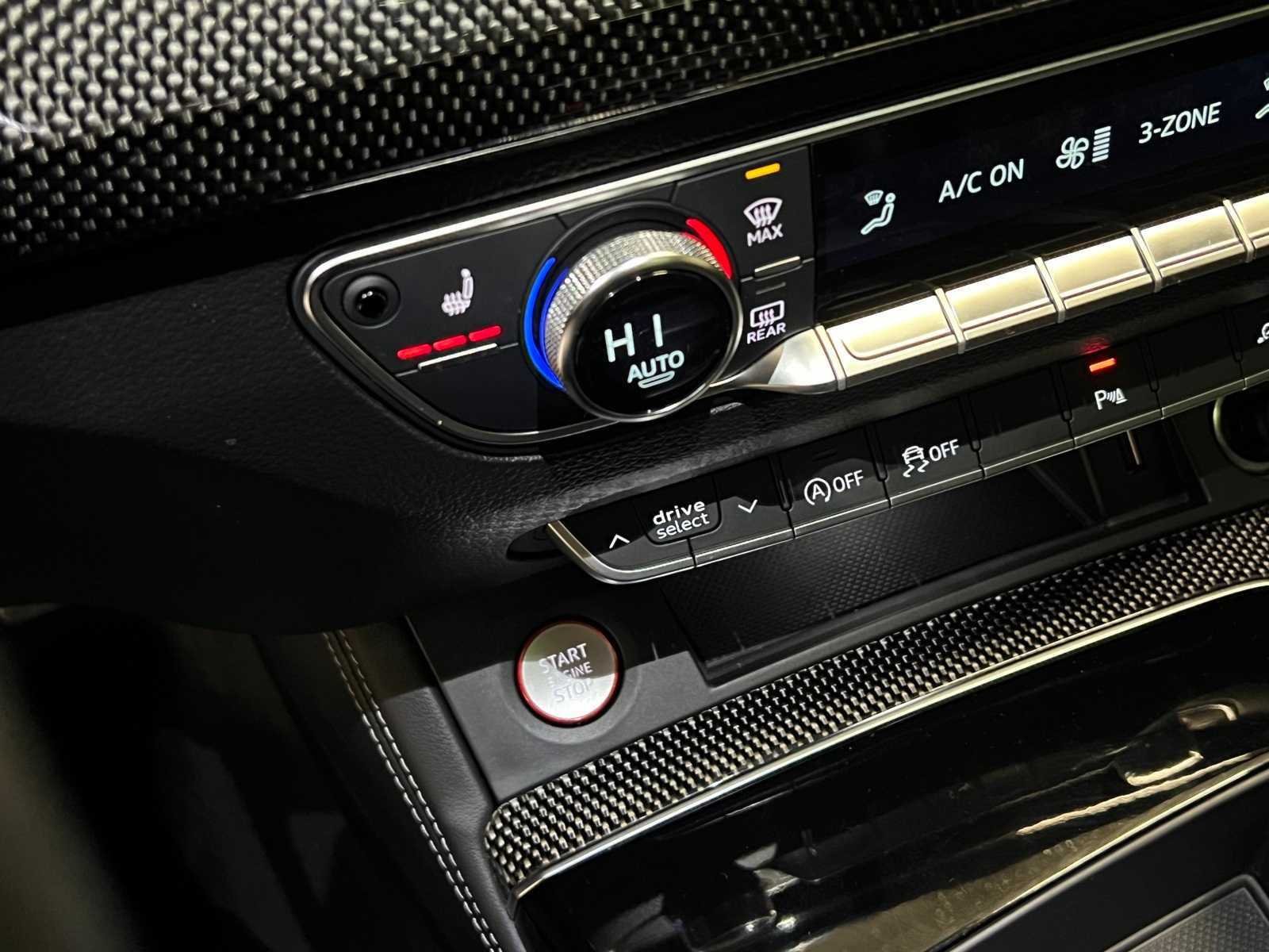 Thumbnail: 2021 Audi SQ5 - 25