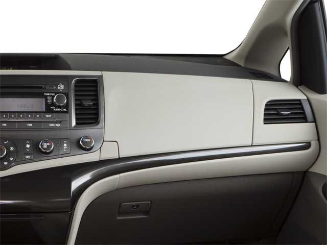 Thumbnail: 2012 Toyota Sienna - 13