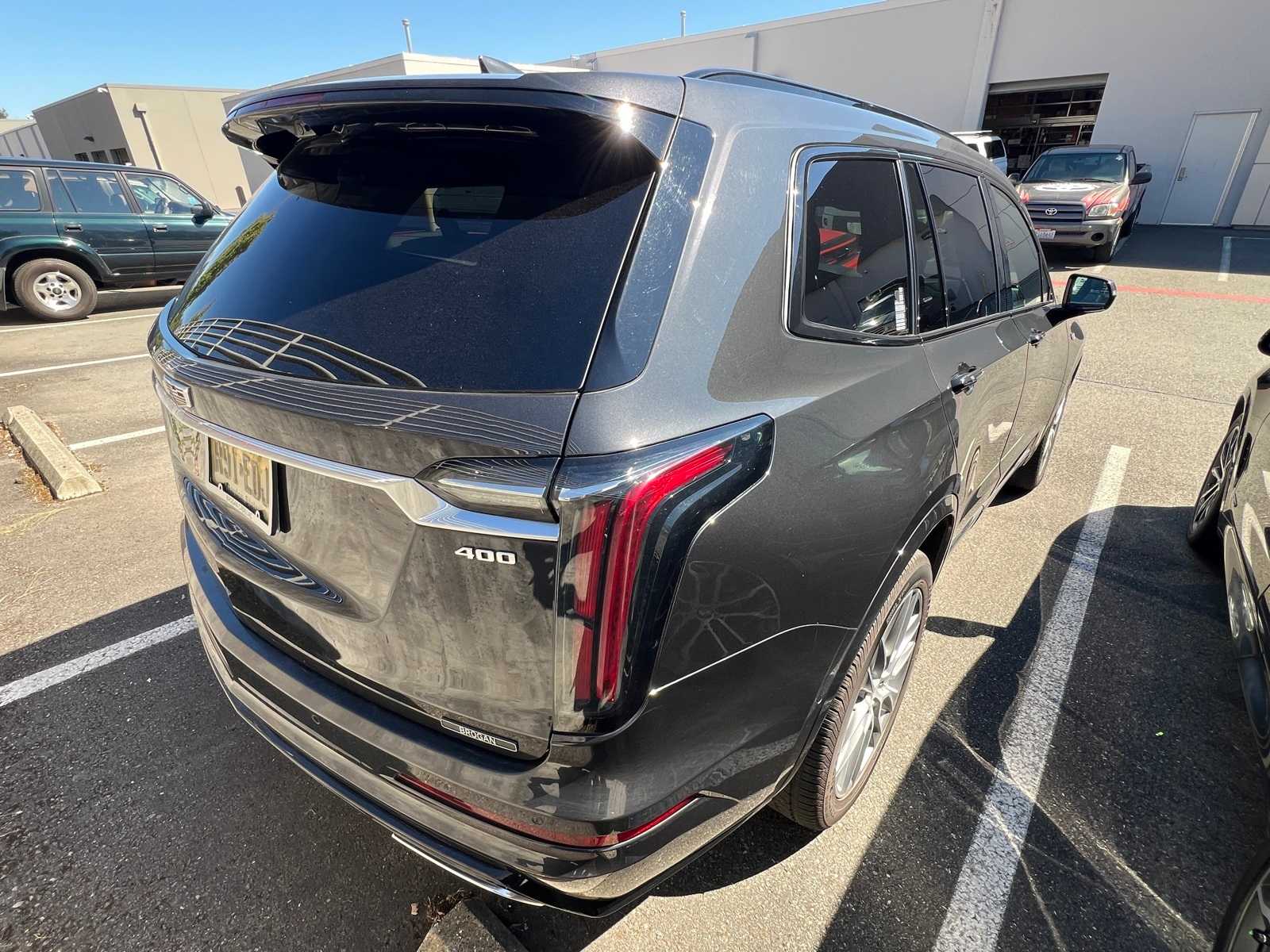 Thumbnail: 2020 Cadillac XT6 - 10