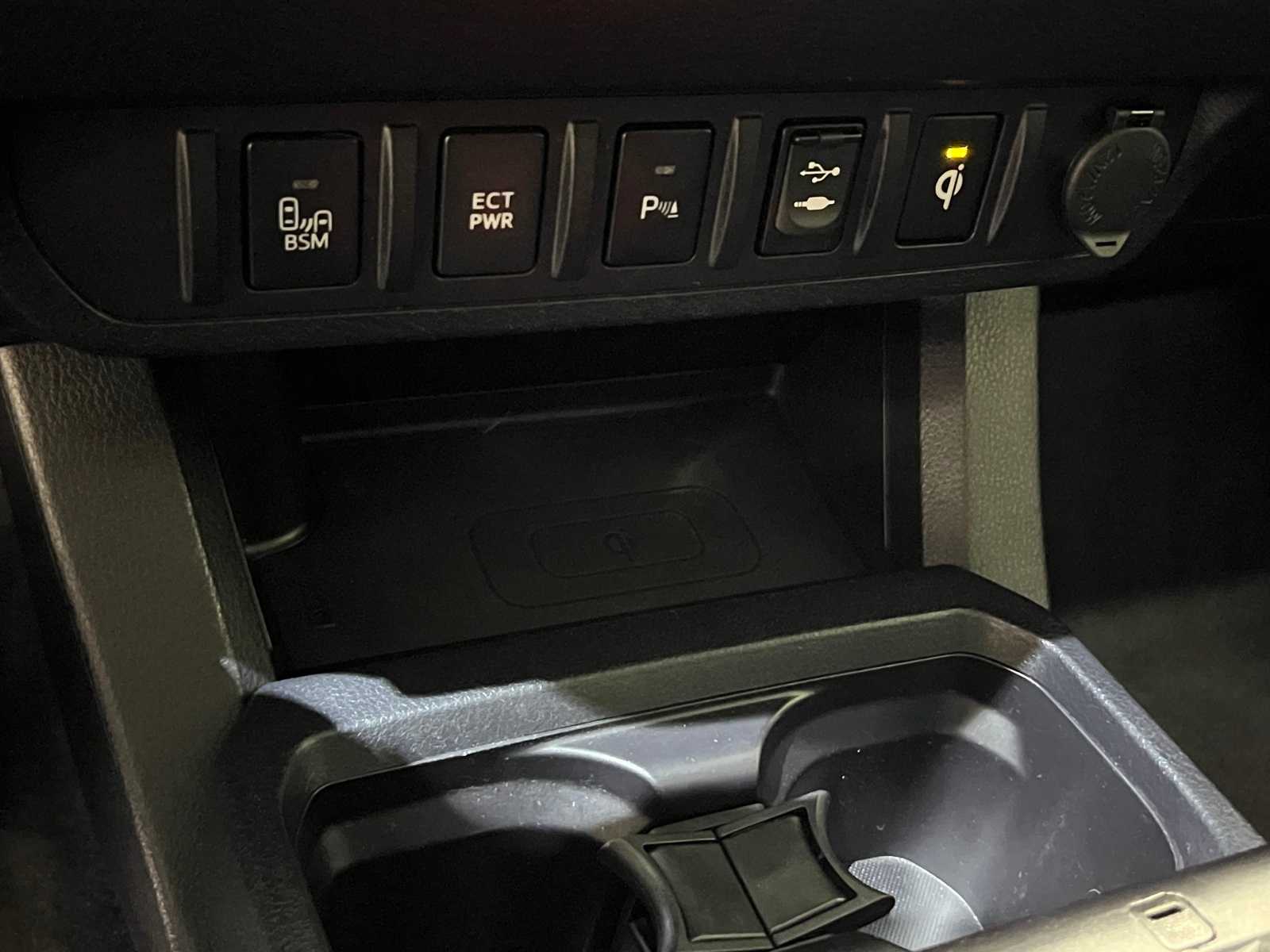 Thumbnail: 2017 Toyota Tacoma - 28