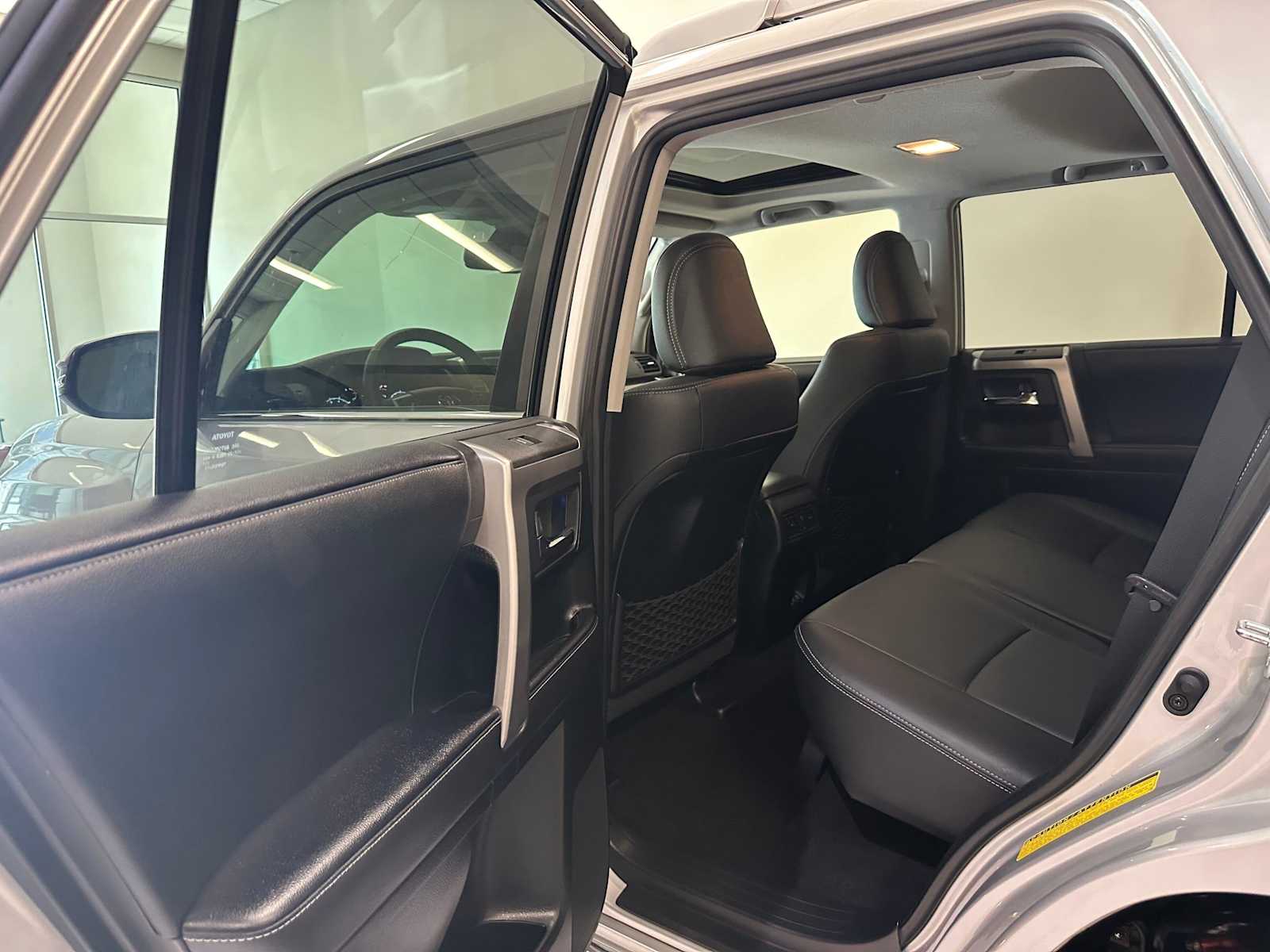 Thumbnail: 2021 Toyota 4Runner - 25