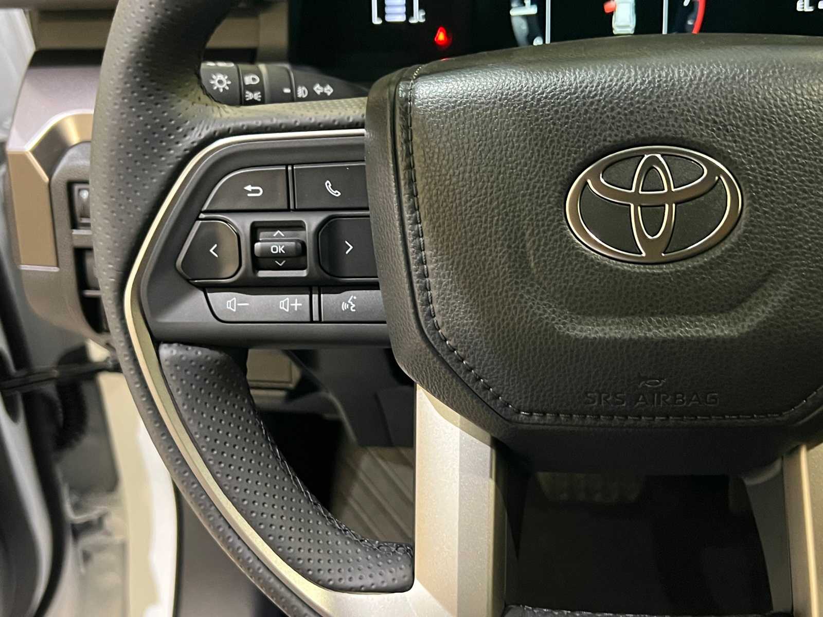 Thumbnail: 2025 Toyota 4Runner - 14