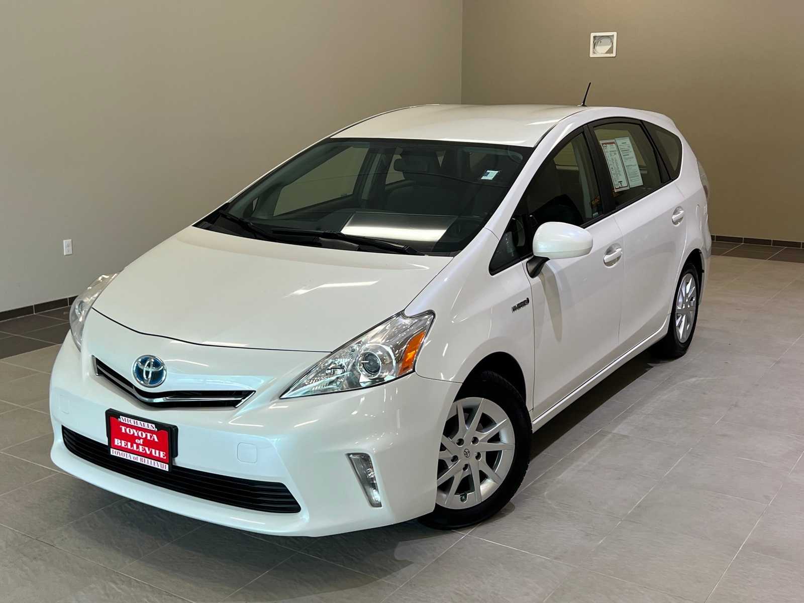 2012 Toyota Prius v Three -
                  Bellevue, WA