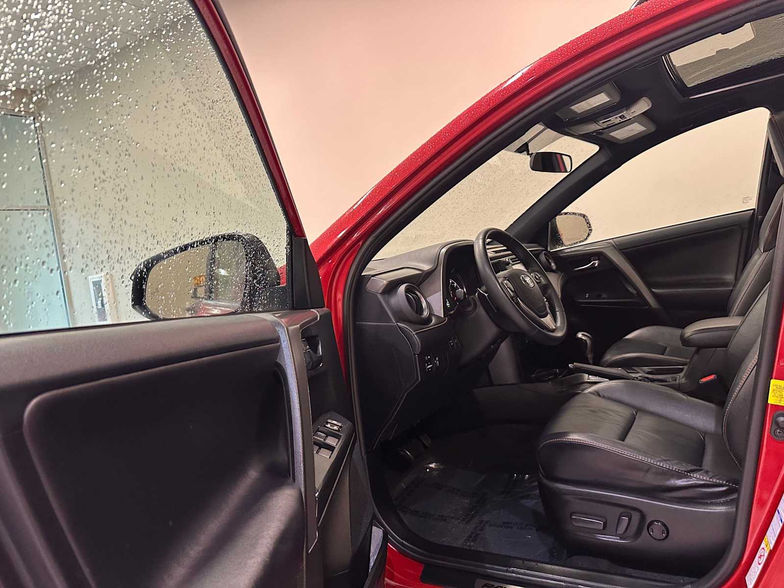 Thumbnail: 2016 Toyota RAV4 - 22