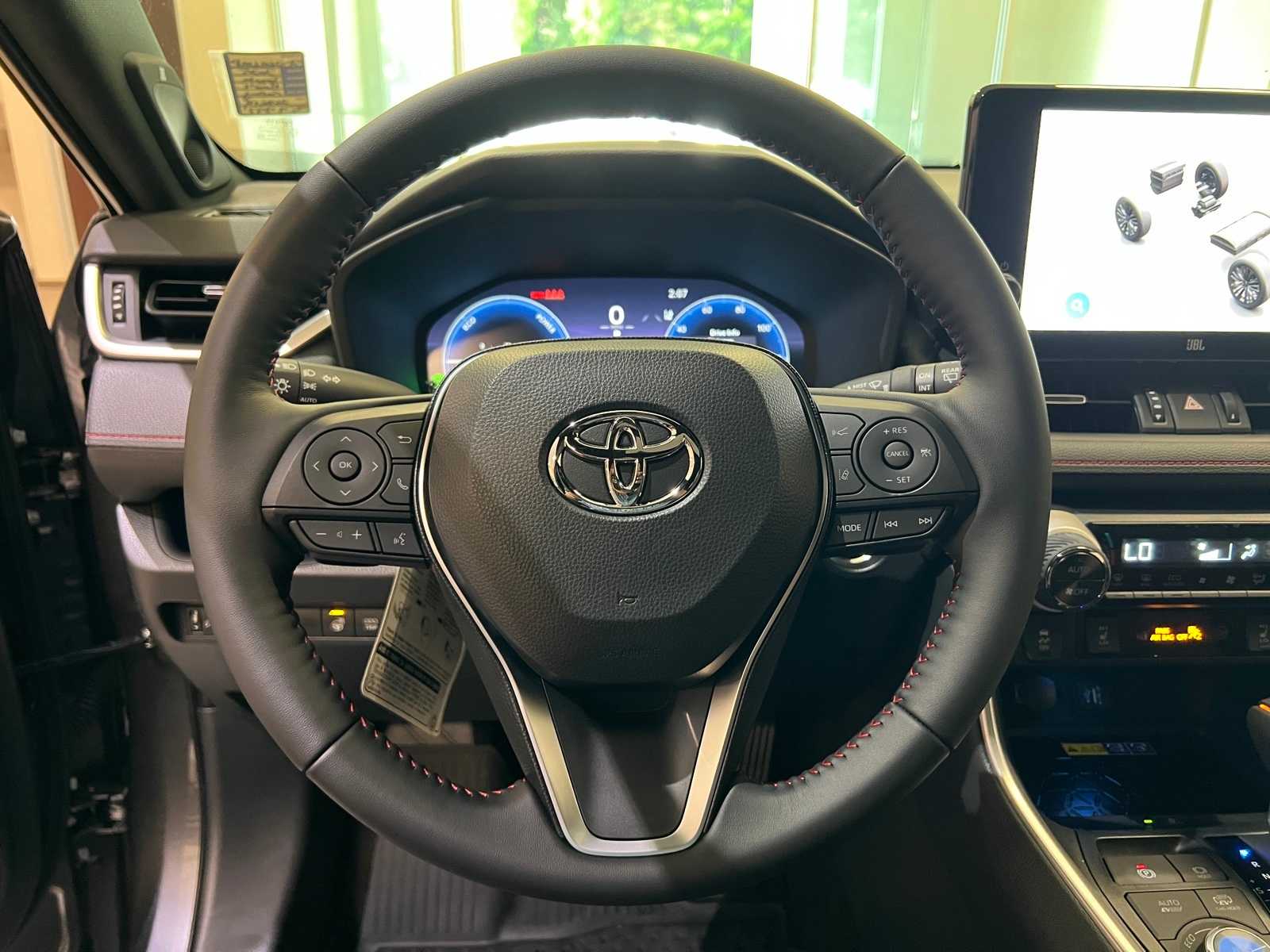 Thumbnail: 2025 Toyota RAV4 - 20