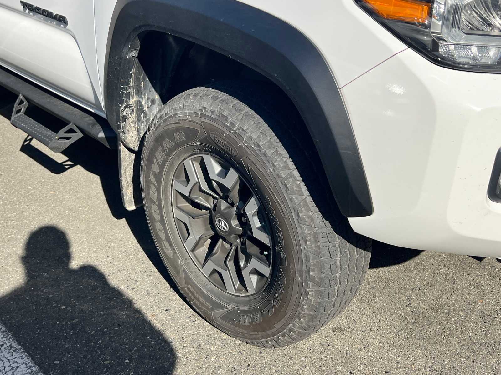 Thumbnail: 2020 Toyota Tacoma - 5