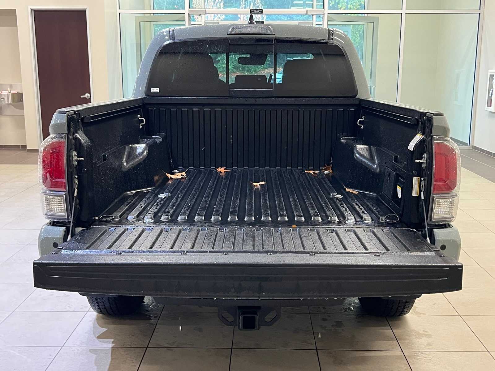 Thumbnail: 2023 Toyota Tacoma - 28