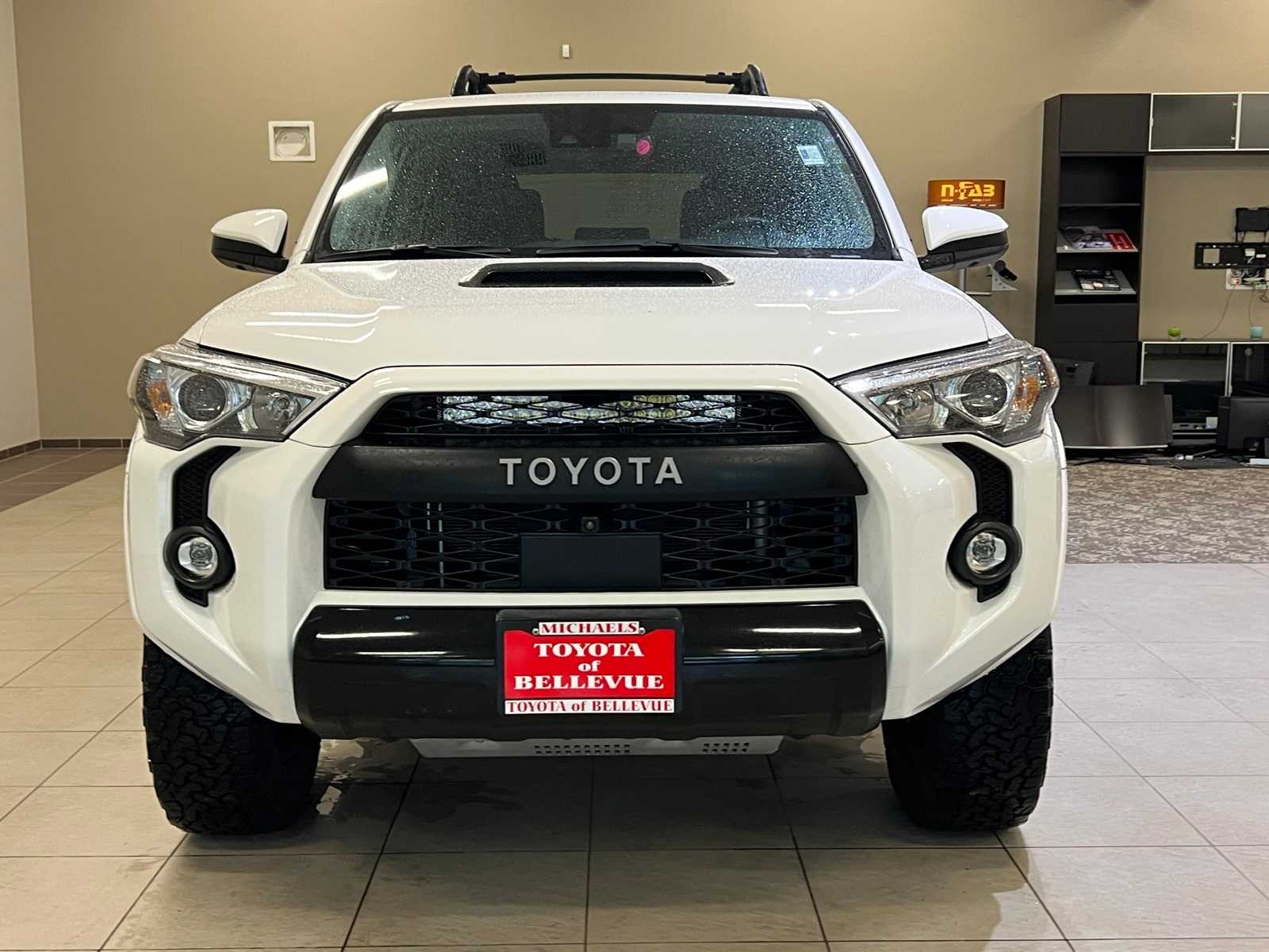 Thumbnail: 2022 Toyota 4Runner - 8