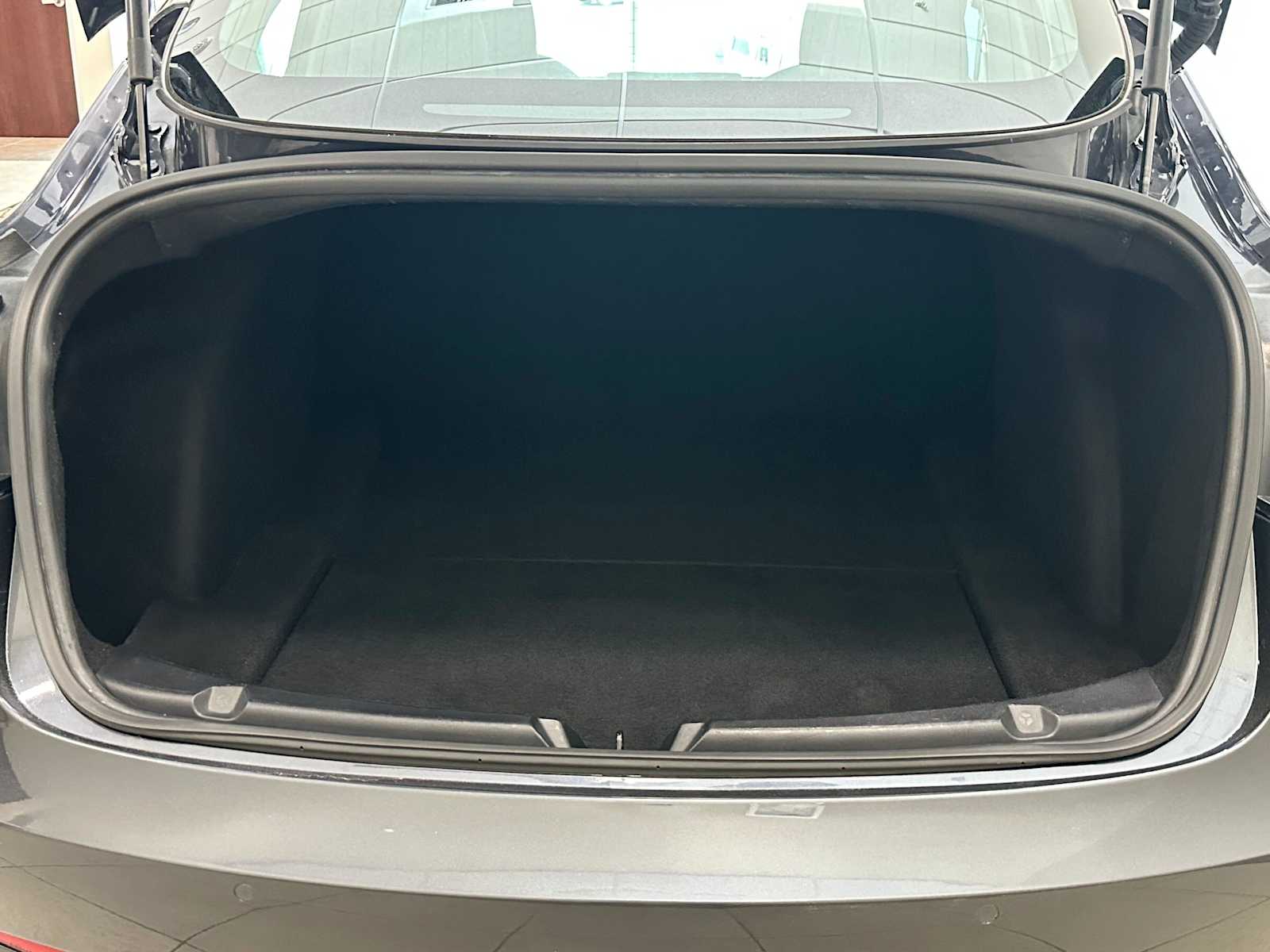 Thumbnail: 2020 Tesla Model 3 - 32