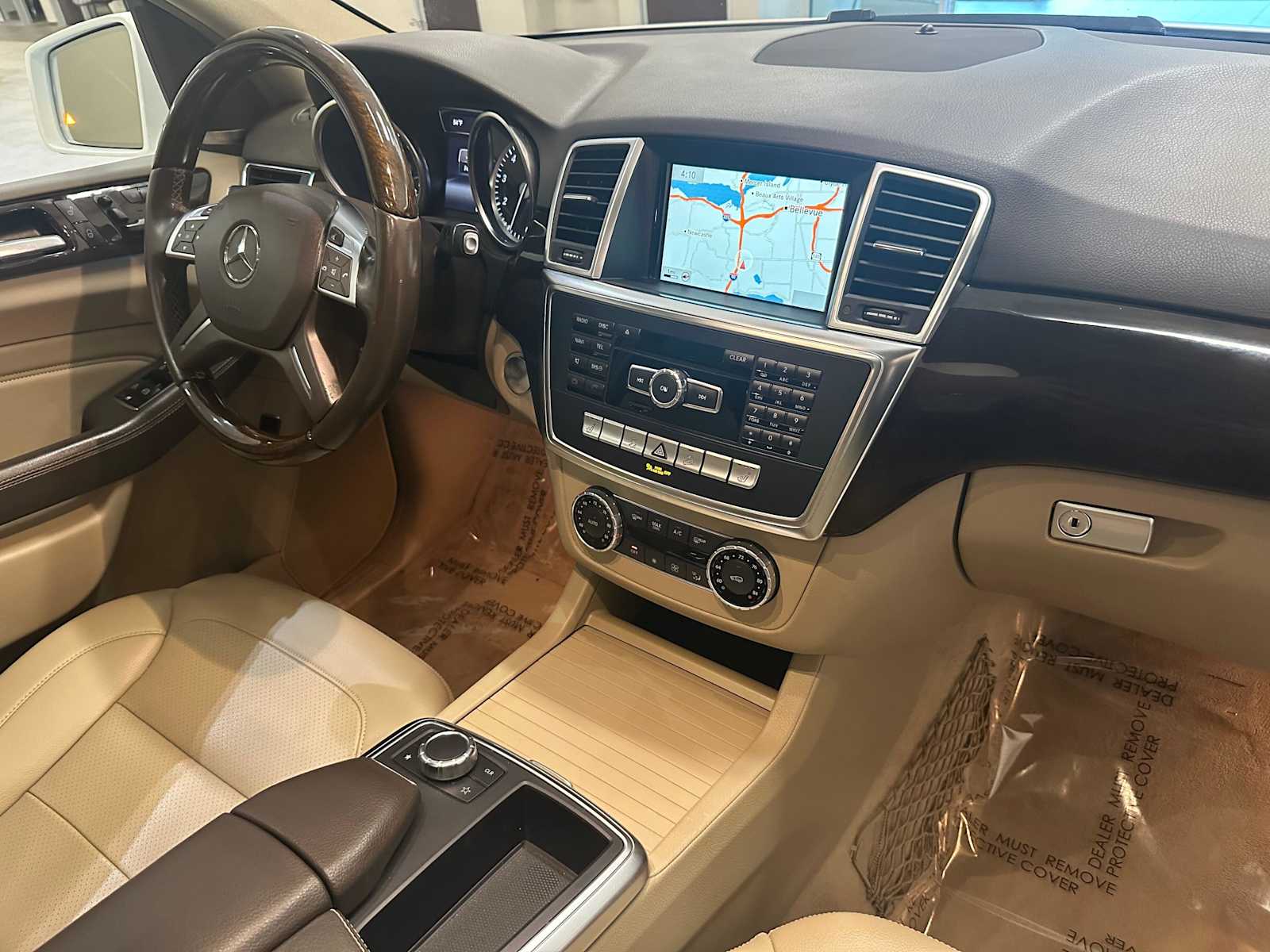 Thumbnail: 2015 Mercedes-Benz M-Class - 31