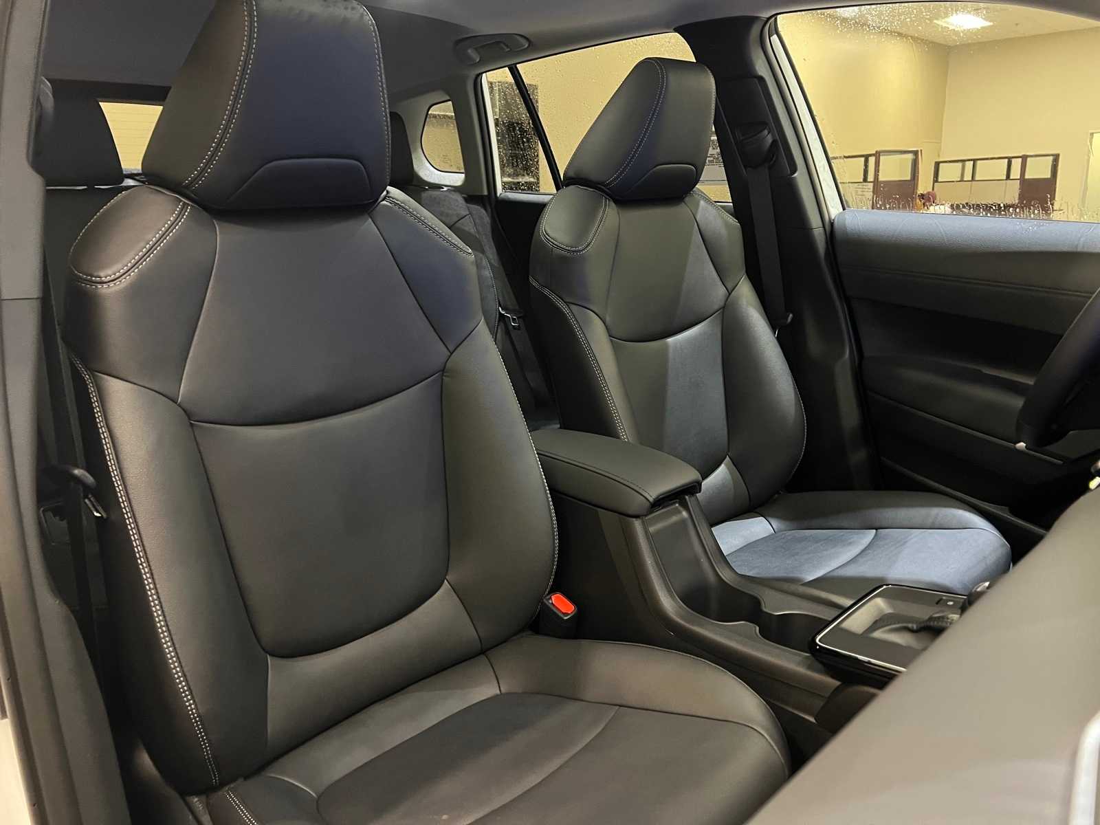 Thumbnail: 2026 Toyota Corolla Cross - 14