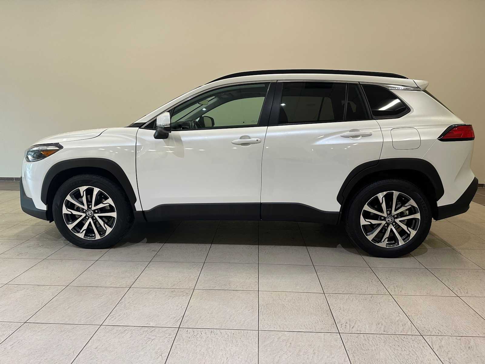 Thumbnail: 2023 Toyota Corolla Cross - 3