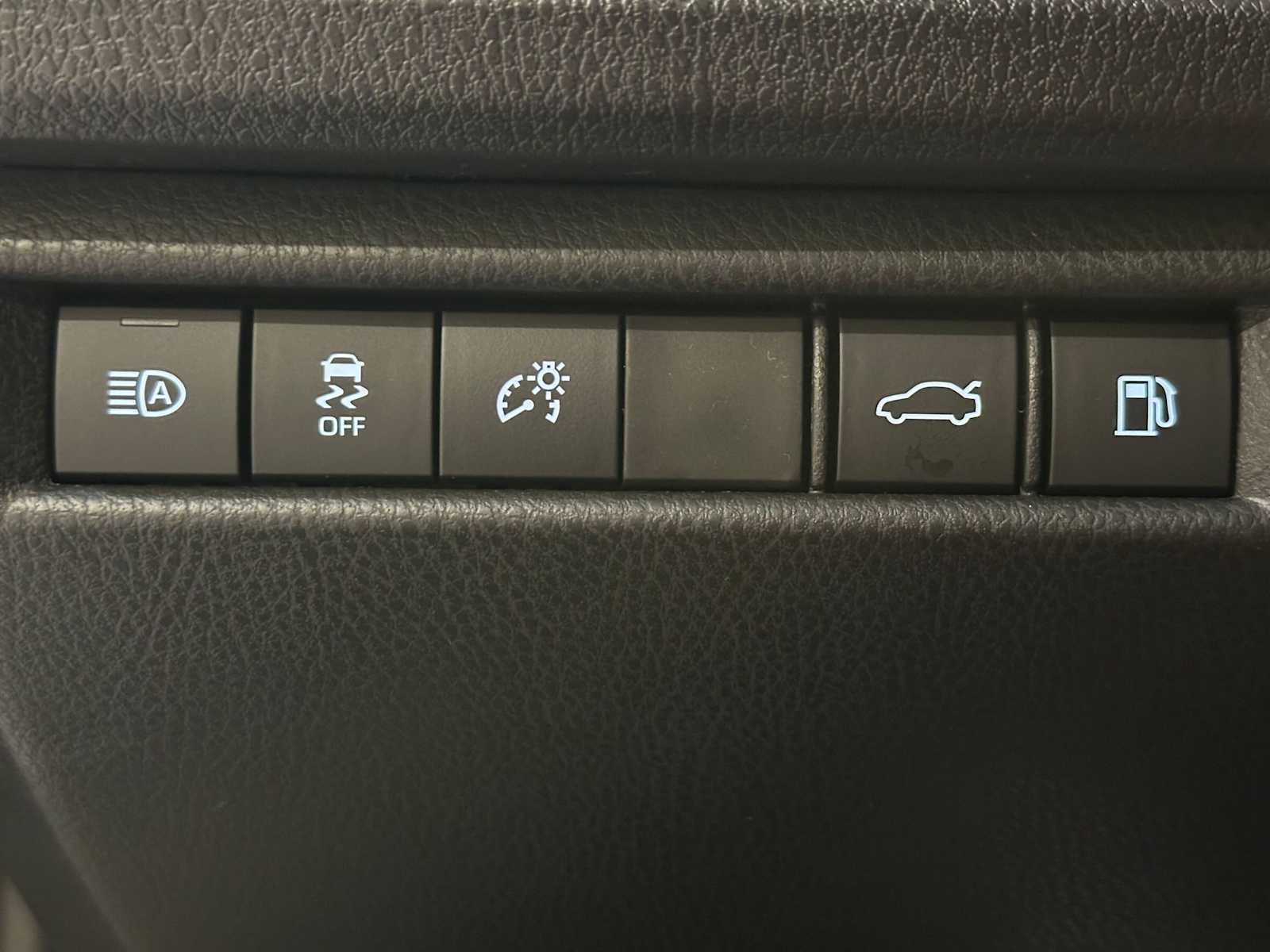 Thumbnail: 2026 Toyota Camry - 19