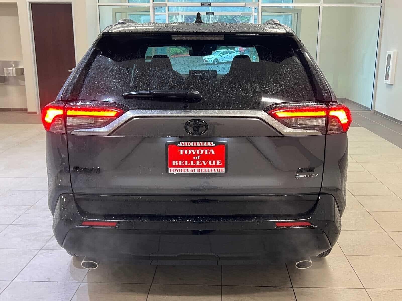 Thumbnail: 2025 Toyota RAV4 - 5