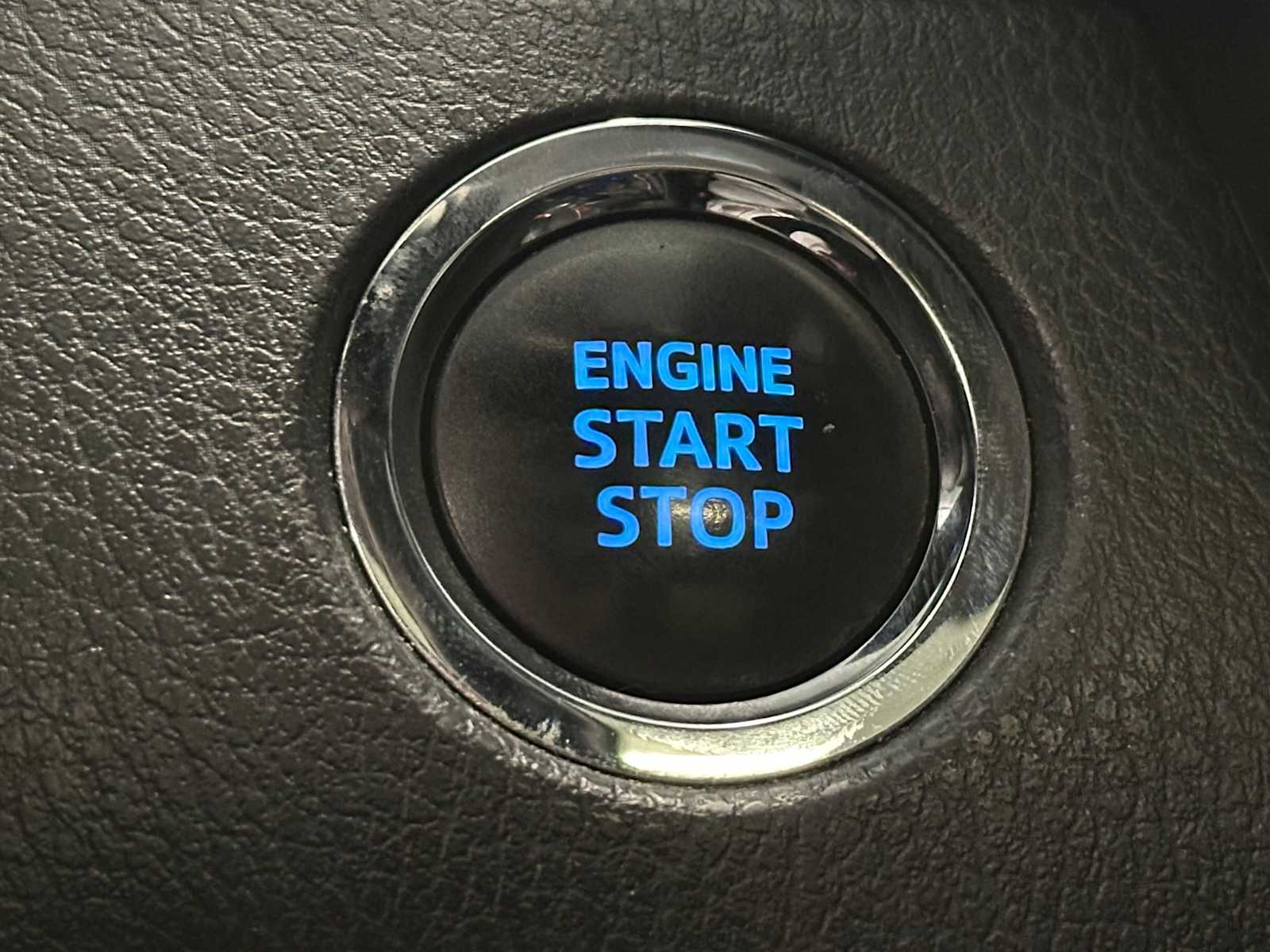 Thumbnail: 2023 Toyota Camry - 21