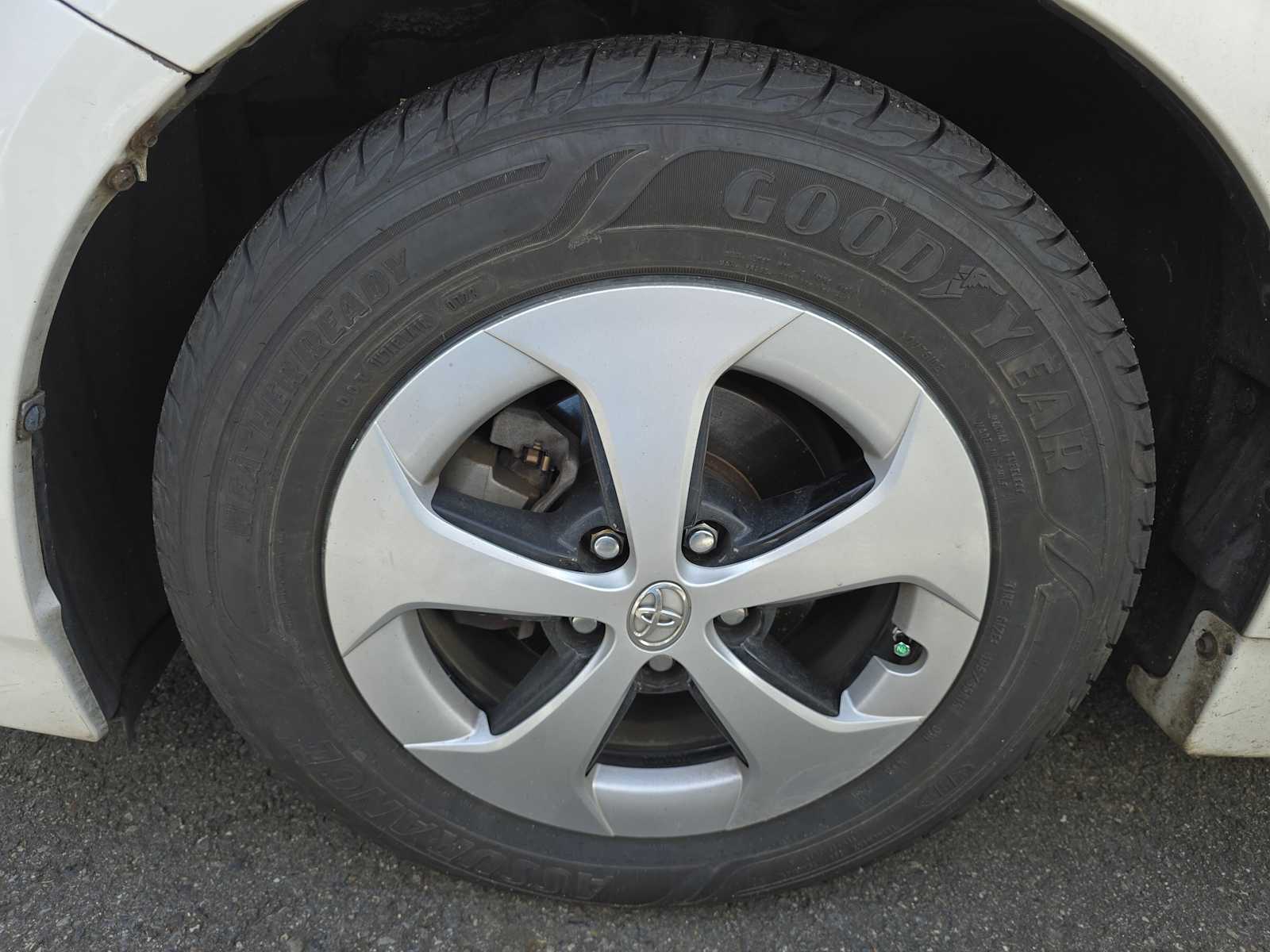 Thumbnail: 2014 Toyota Prius - 4