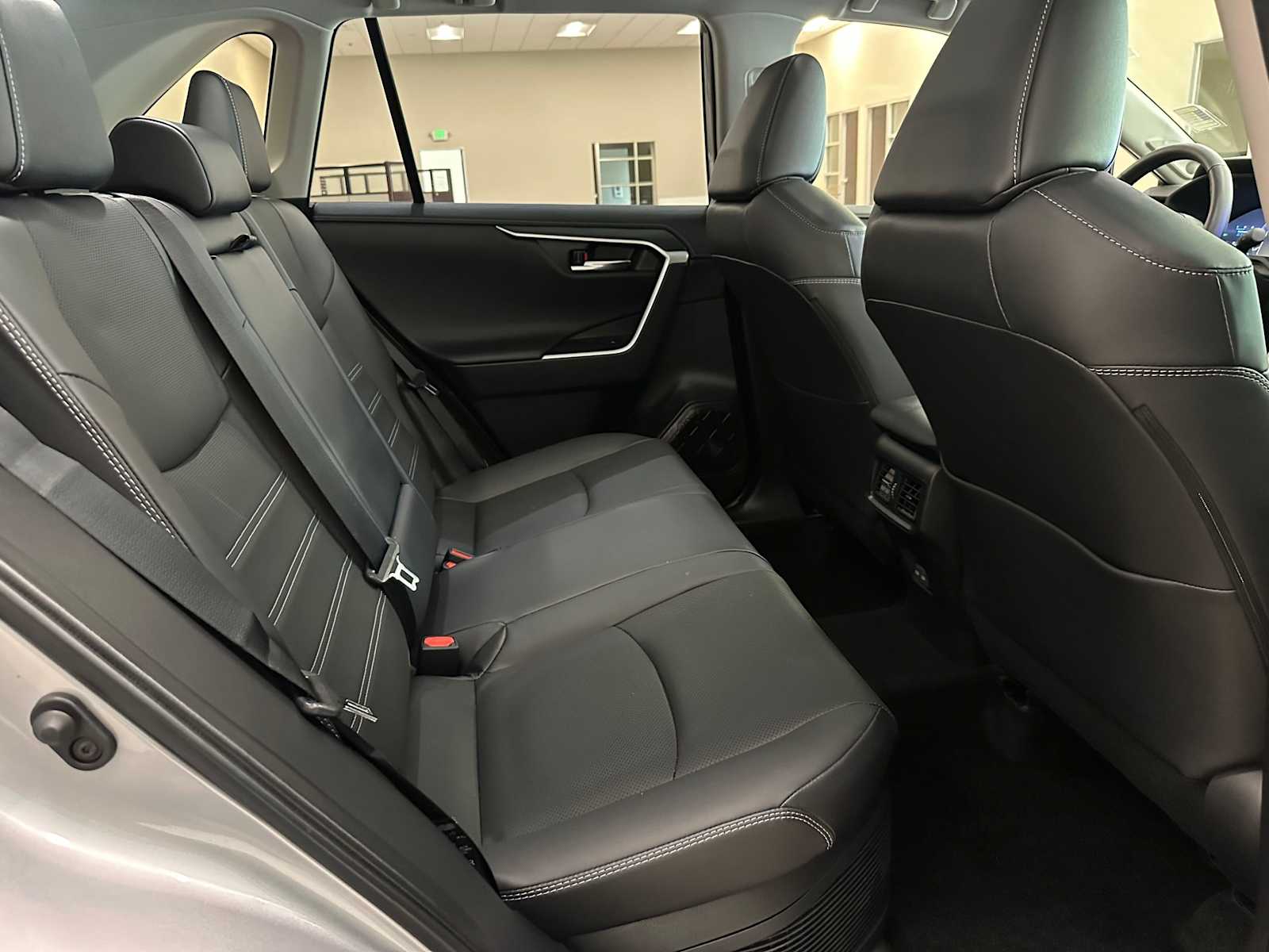 Thumbnail: 2024 Toyota RAV4 - 24