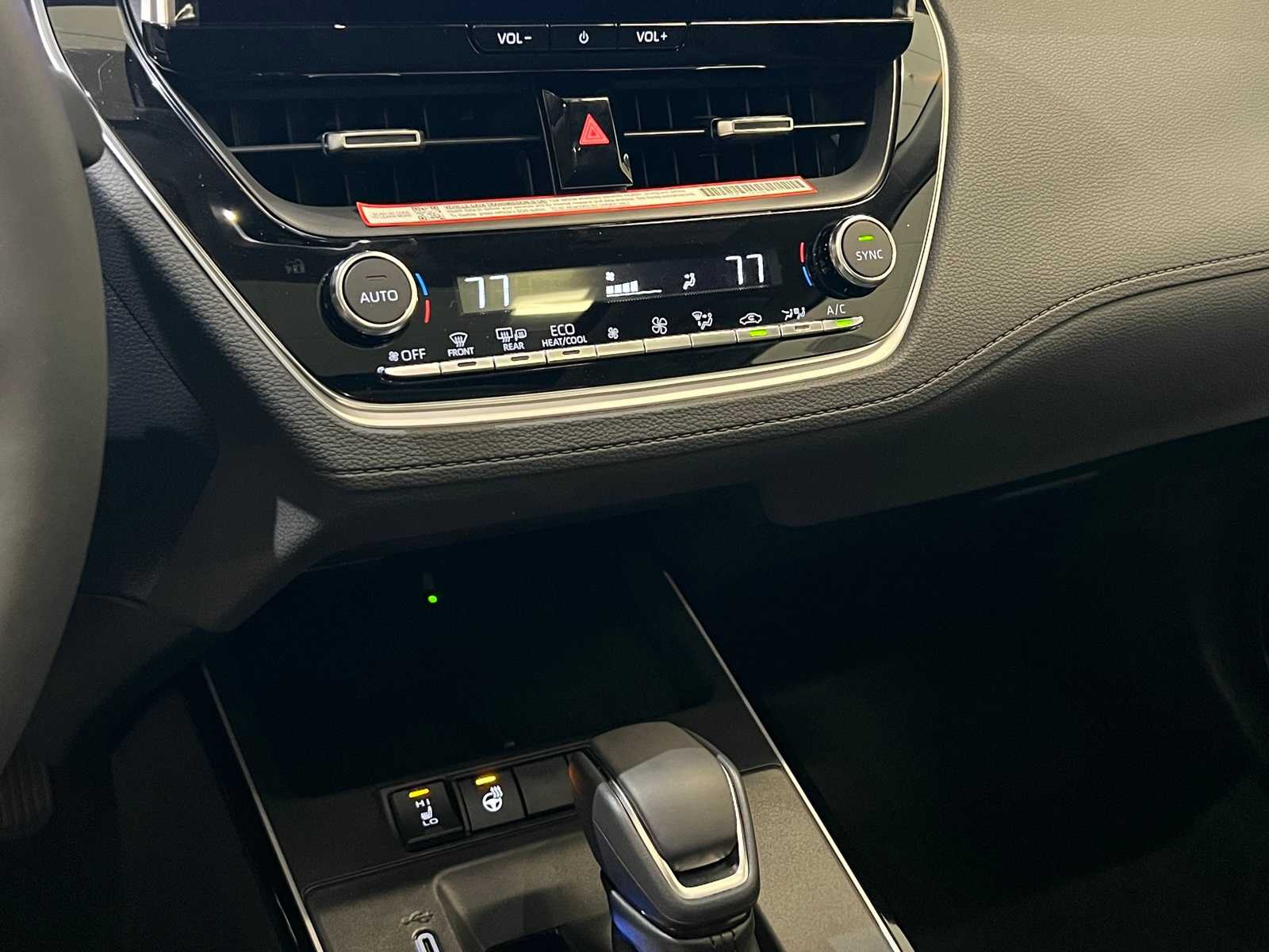 Thumbnail: 2026 Toyota Corolla Cross - 24