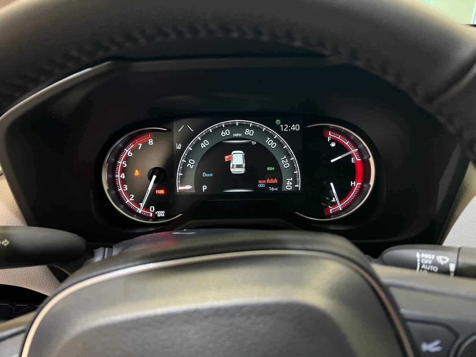 Thumbnail: 2025 Toyota RAV4 - 19