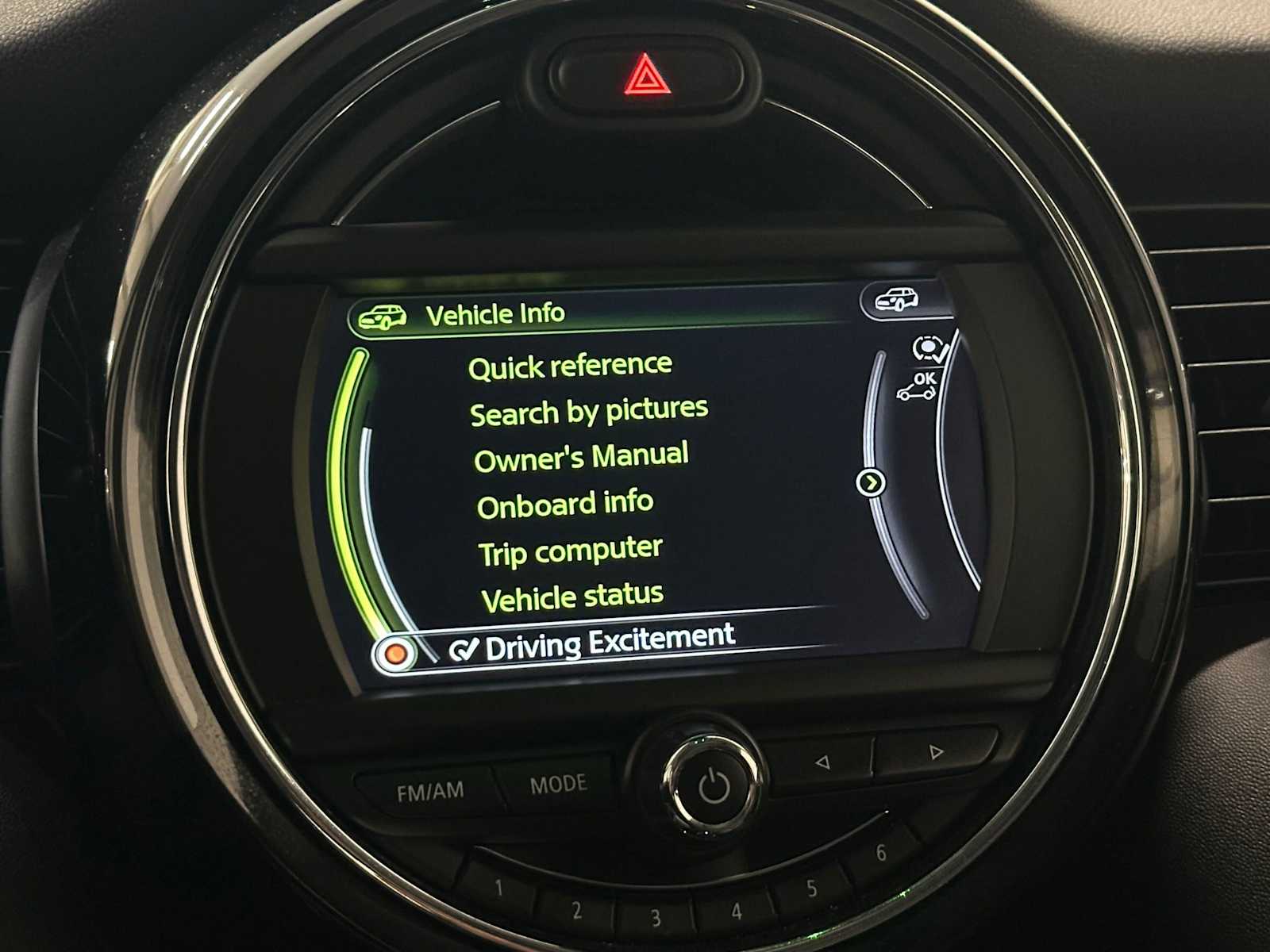 Thumbnail: 2014 MINI Cooper Hardtop - 13