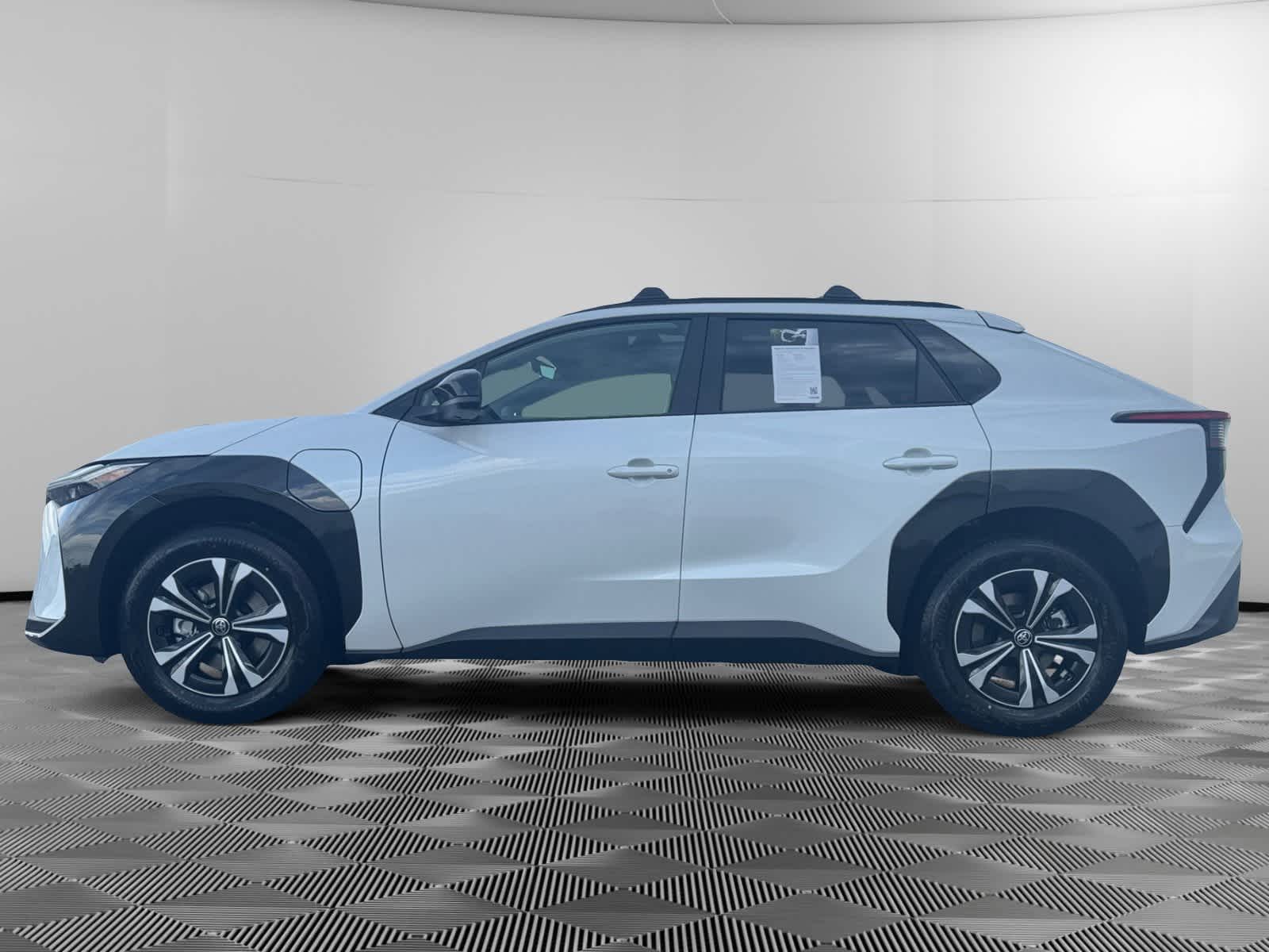 2025 Toyota bZ4X XLE 2