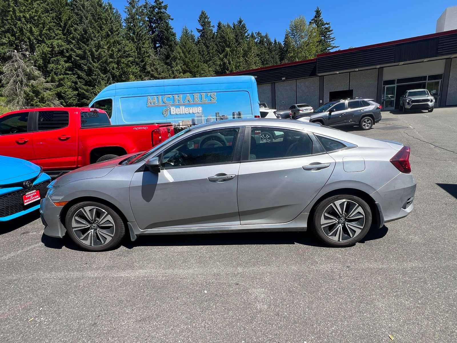 Thumbnail: 2016 Honda Civic - 4